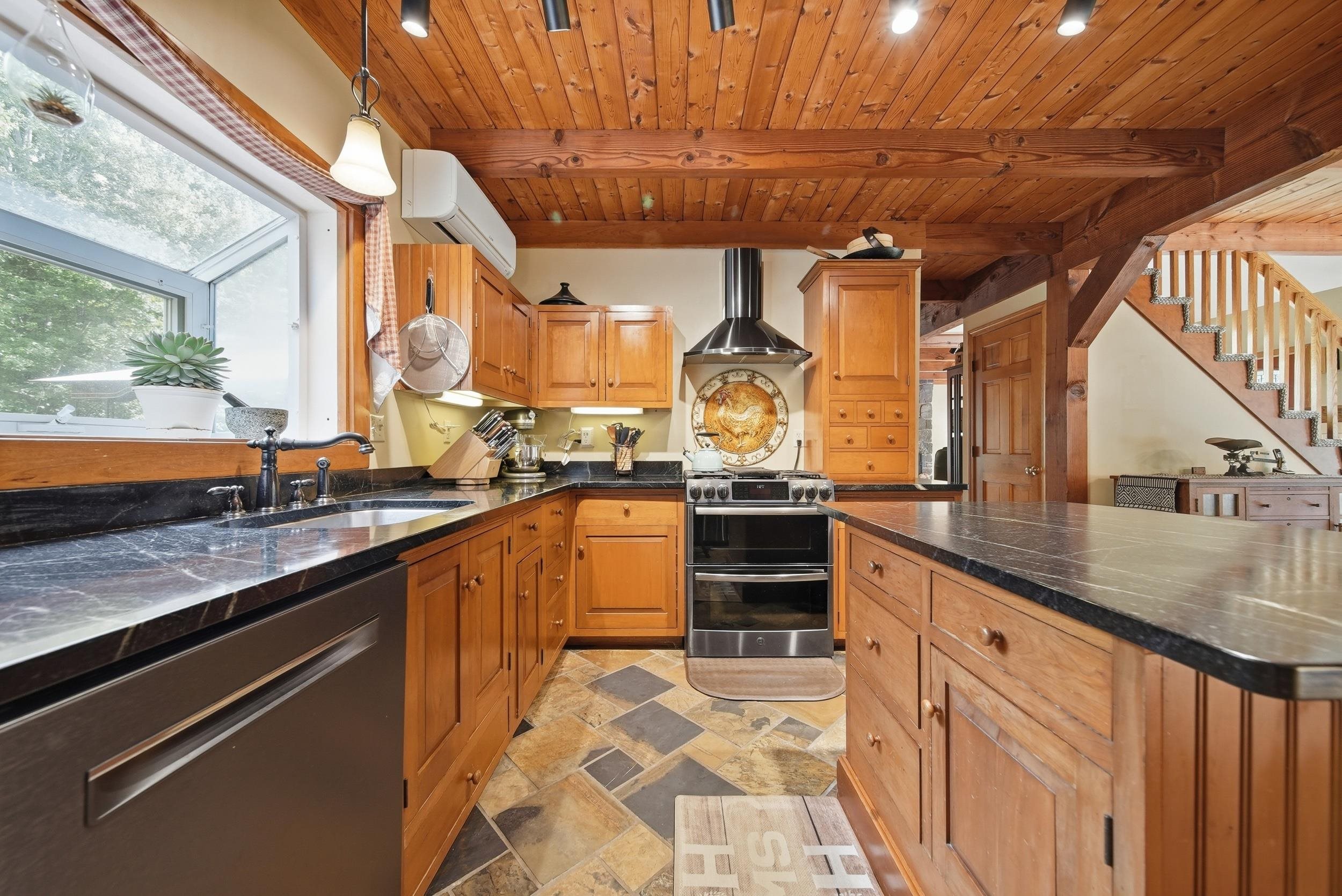 42 Highfields Road Property Photo 9