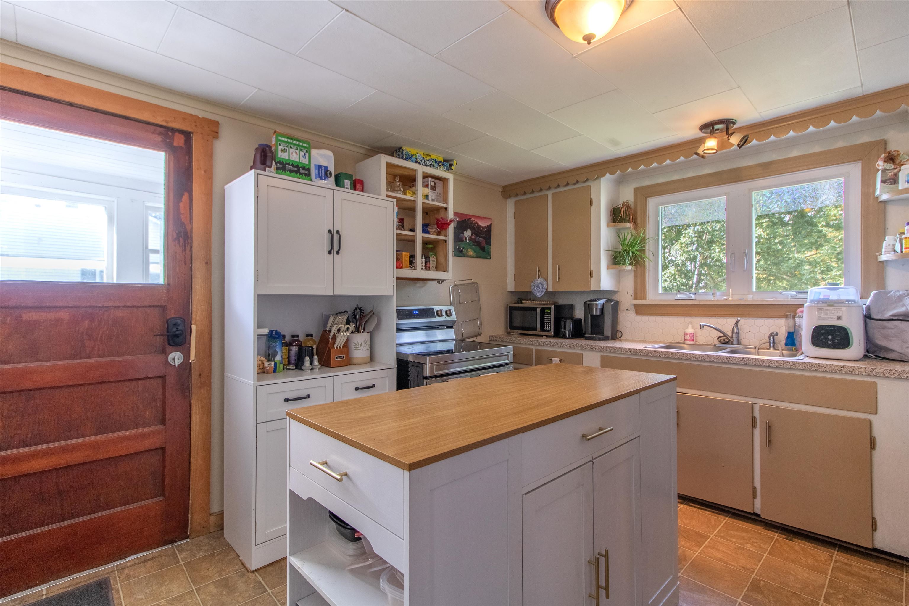 54 Kingsbury Avenue Property Photo 6
