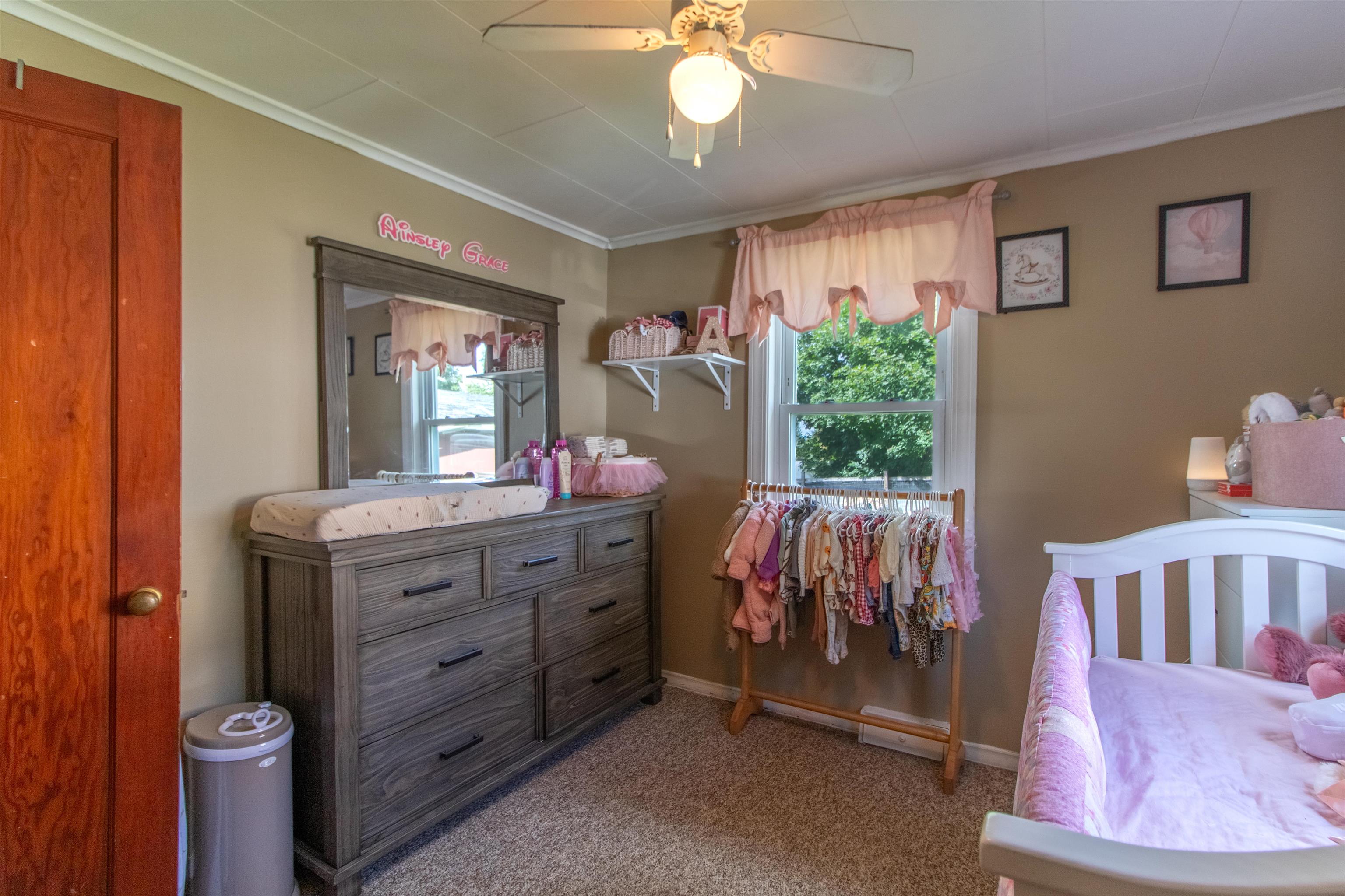 54 Kingsbury Avenue Property Photo 17