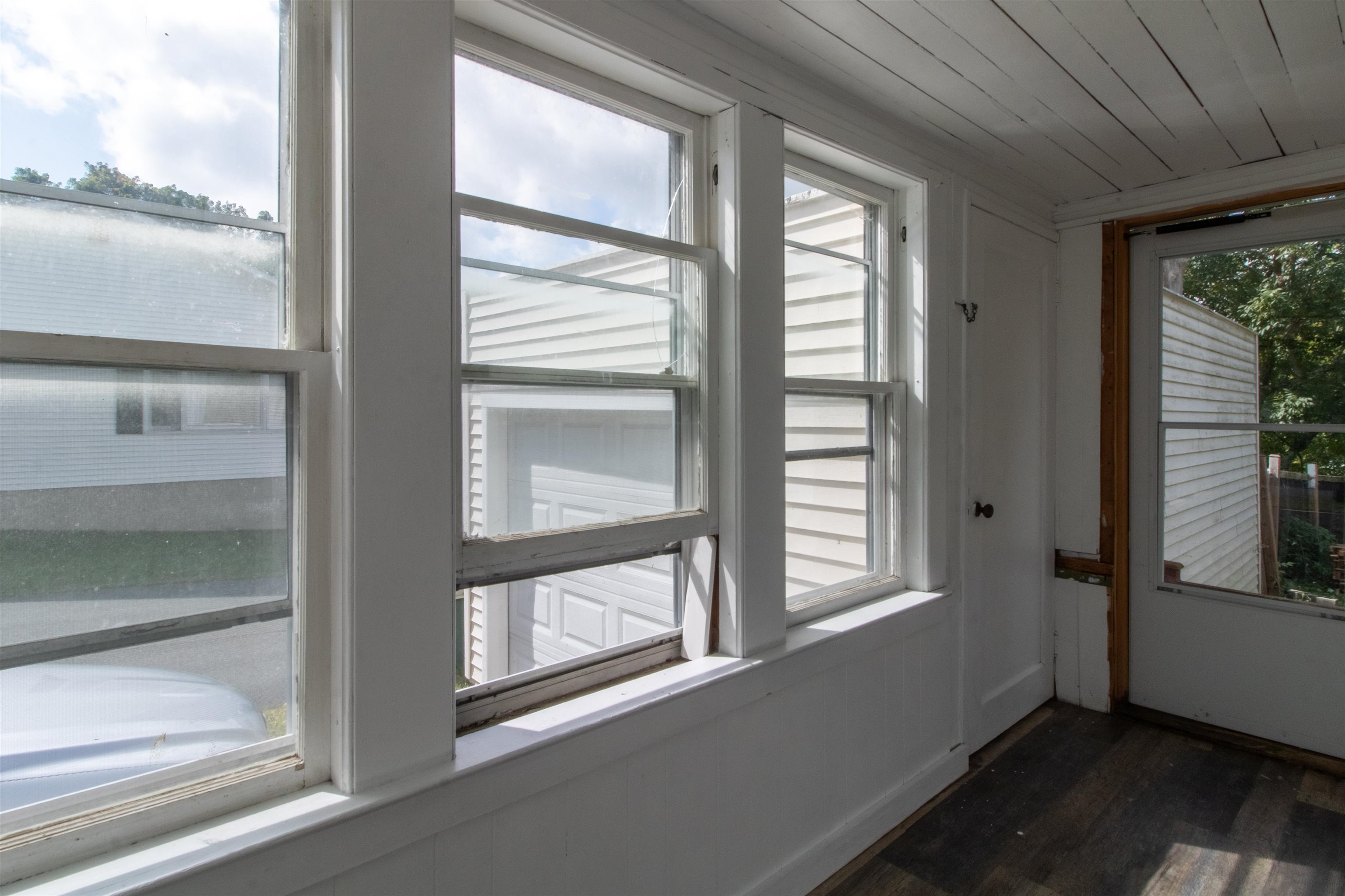 54 Kingsbury Avenue Property Photo 25