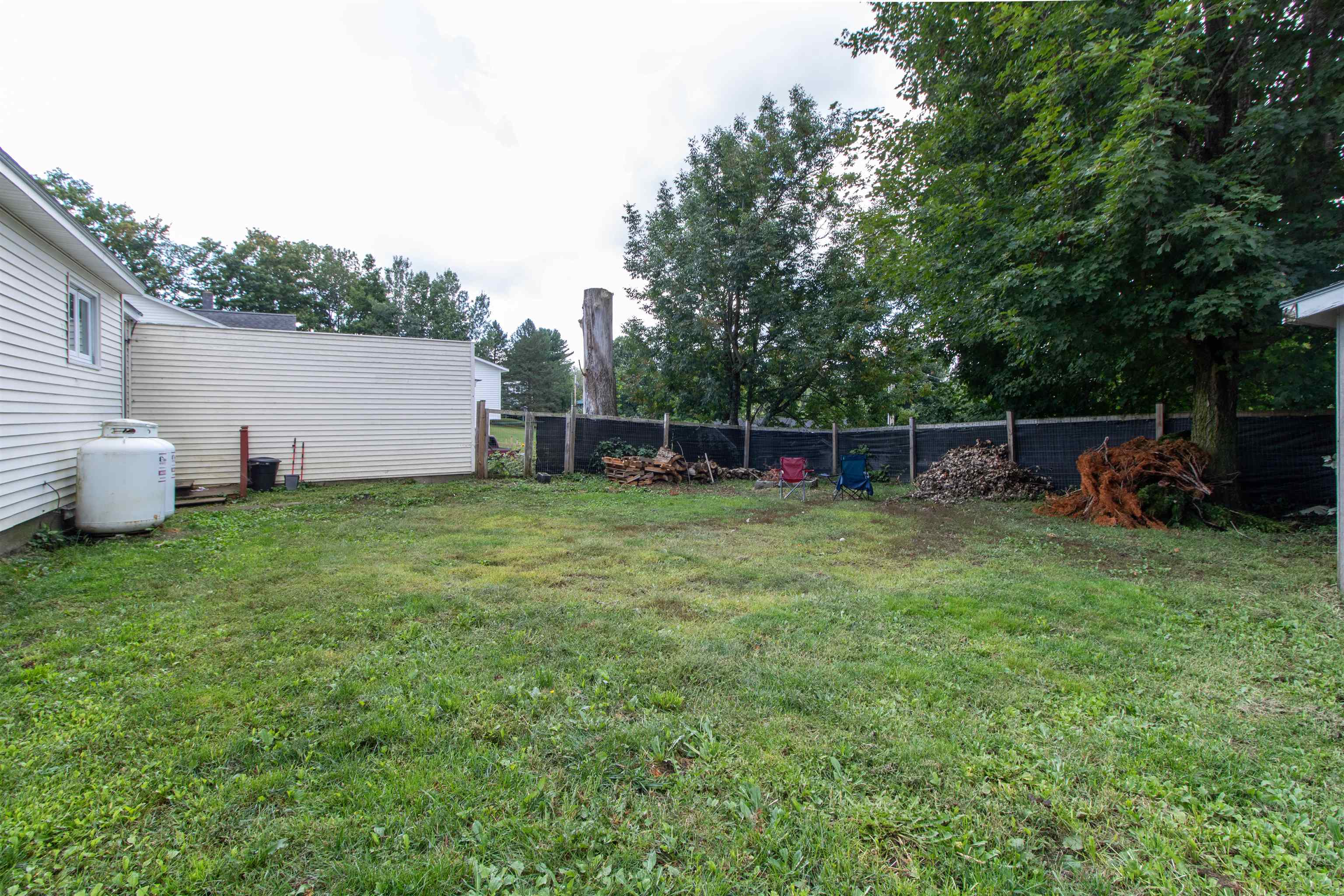 54 Kingsbury Avenue Property Photo 27