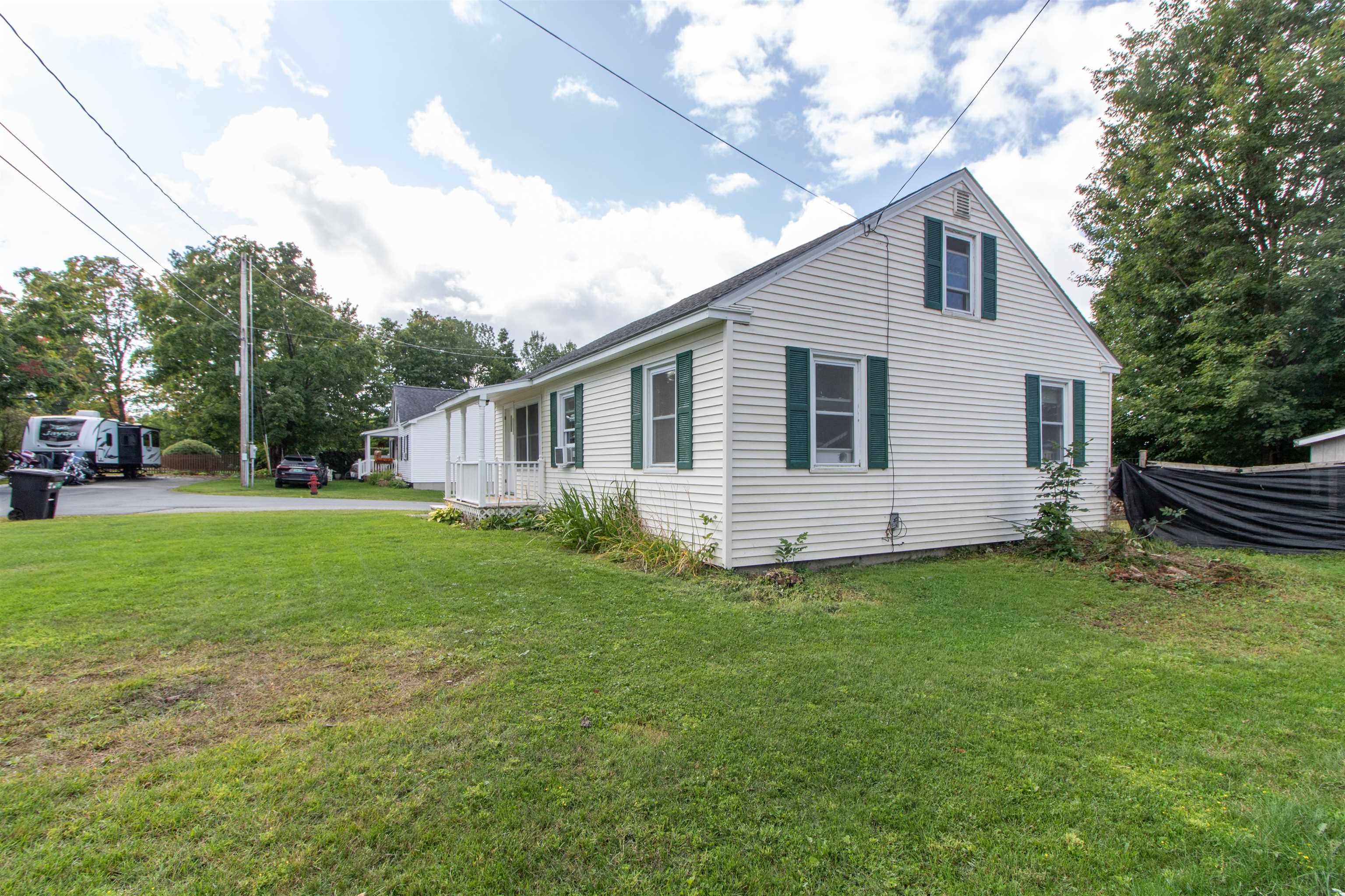 54 Kingsbury Avenue Property Photo 31