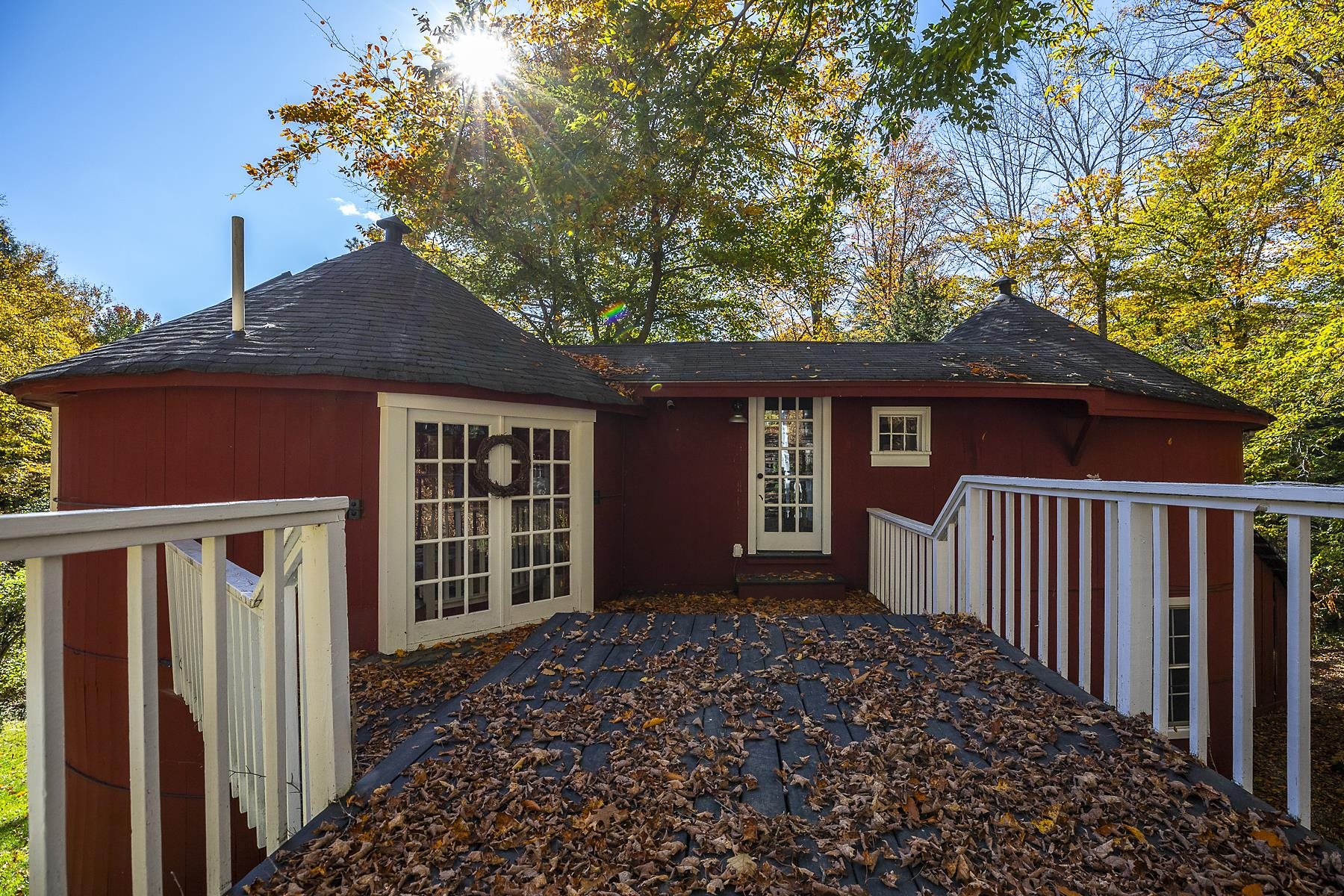 1958 Rush Meadow Road Property Photo 4