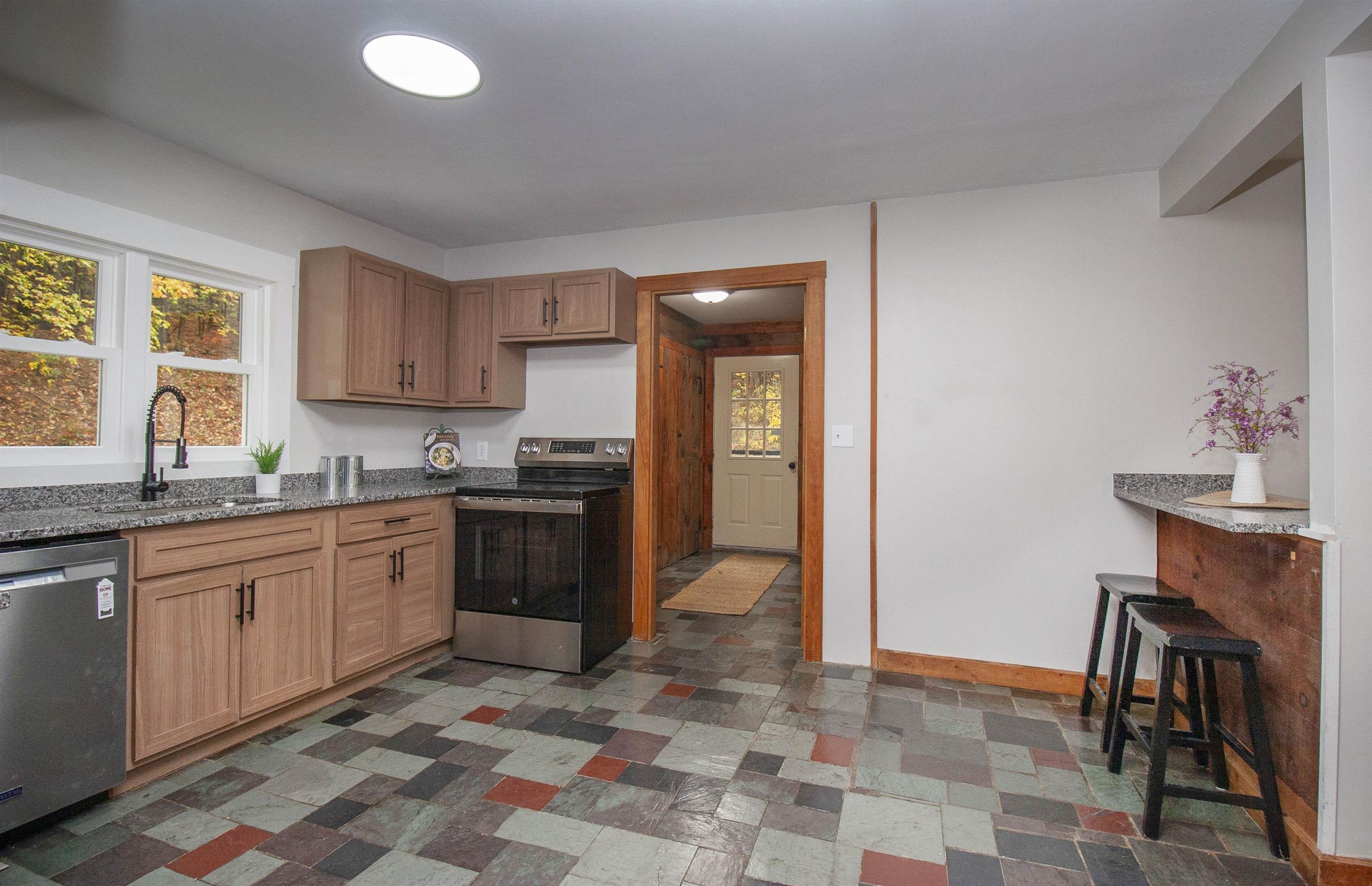 212 Colburn Road Property Photo 15