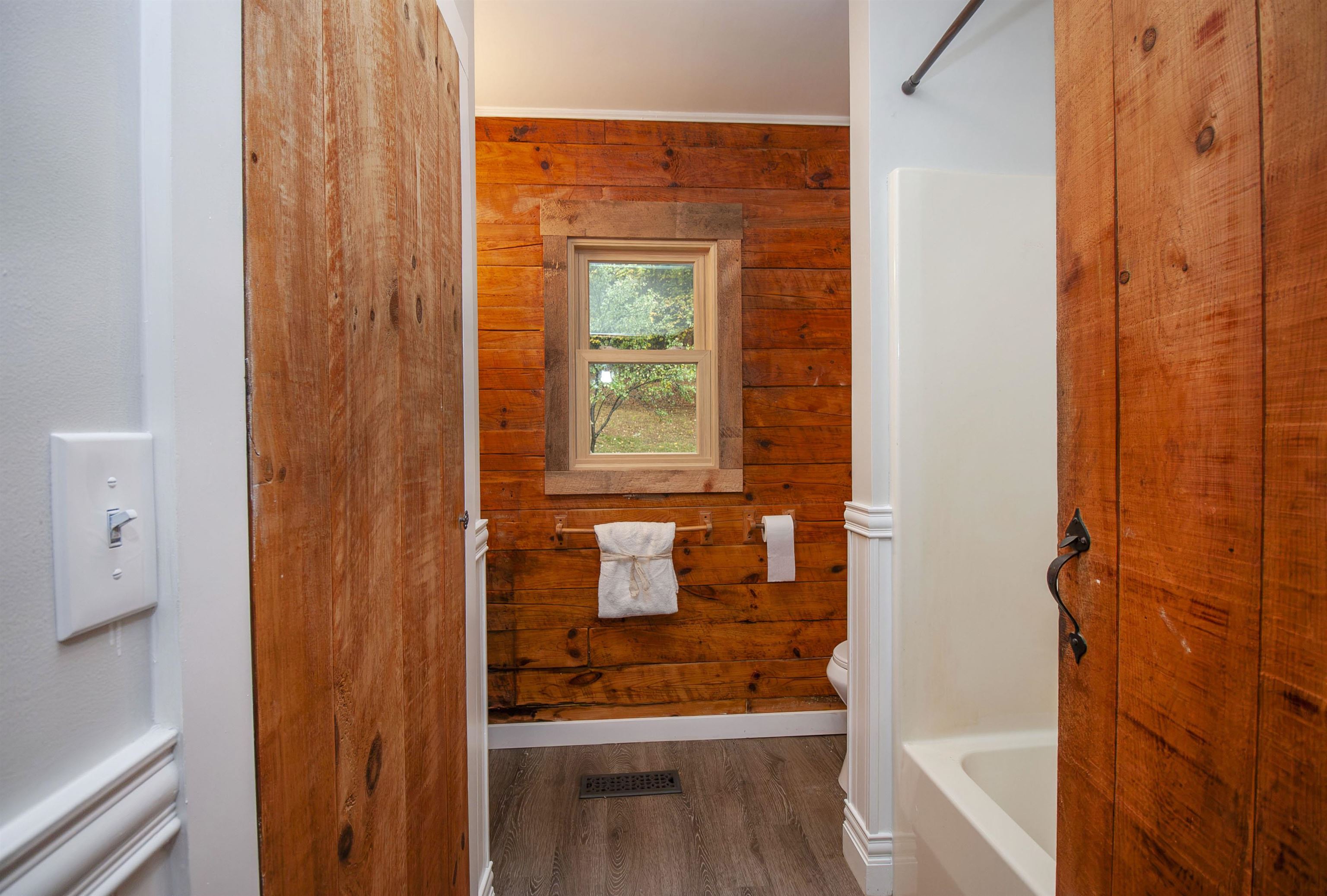 212 Colburn Road Property Photo 23