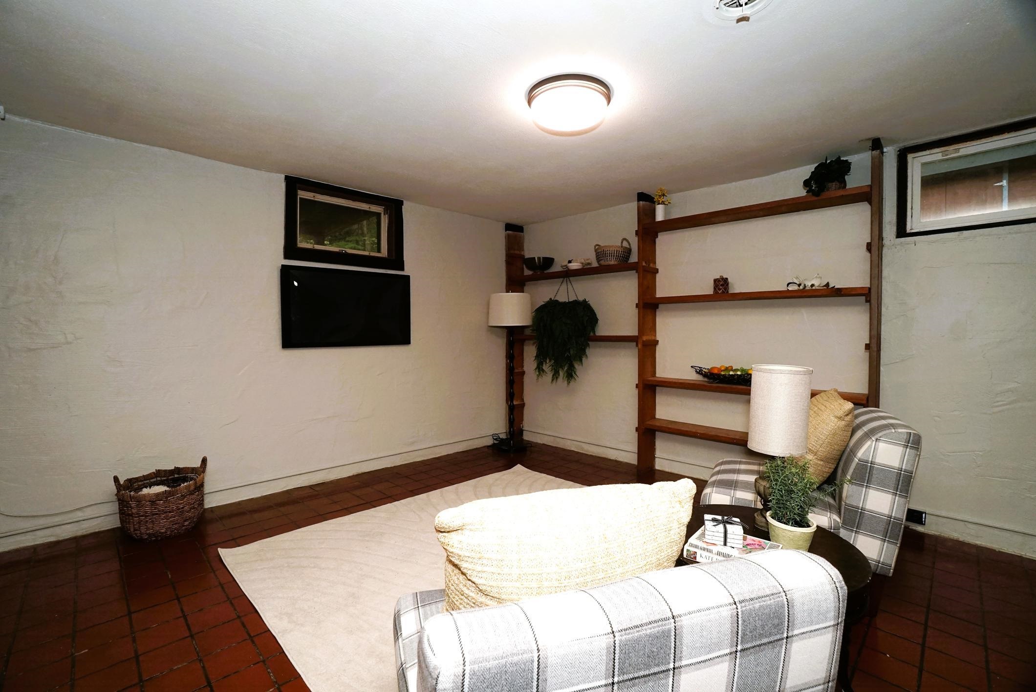 212 Colburn Road Property Photo 37