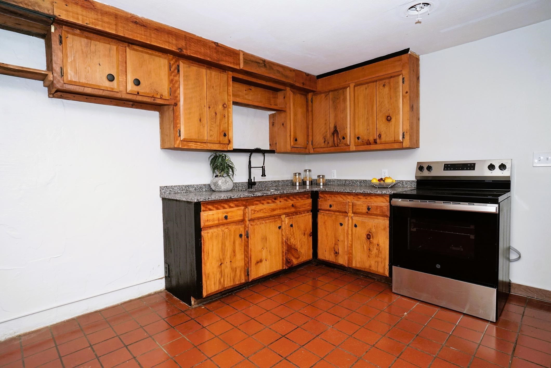 212 Colburn Road Property Photo 38