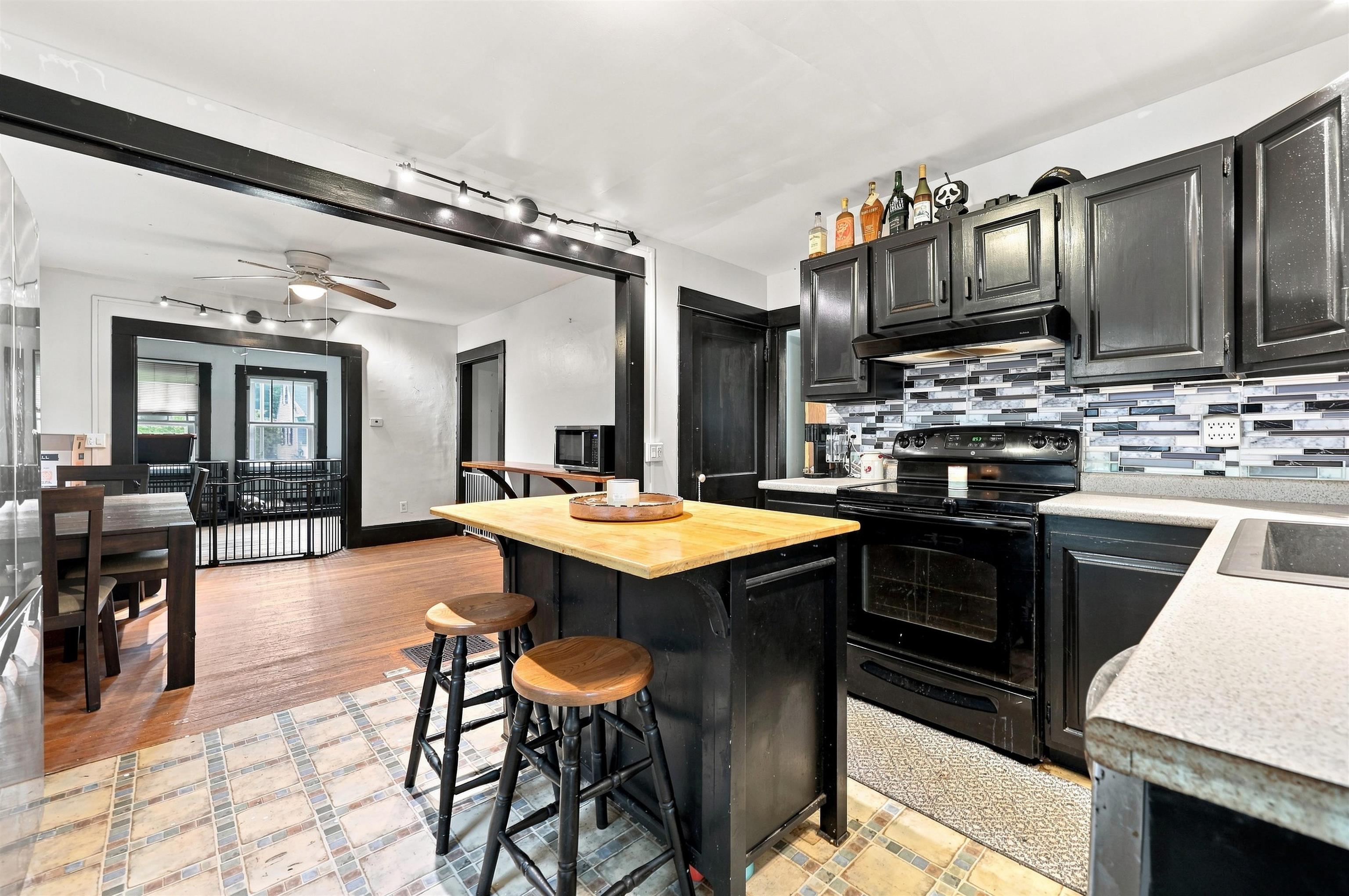 23 High Street Property Photo 10