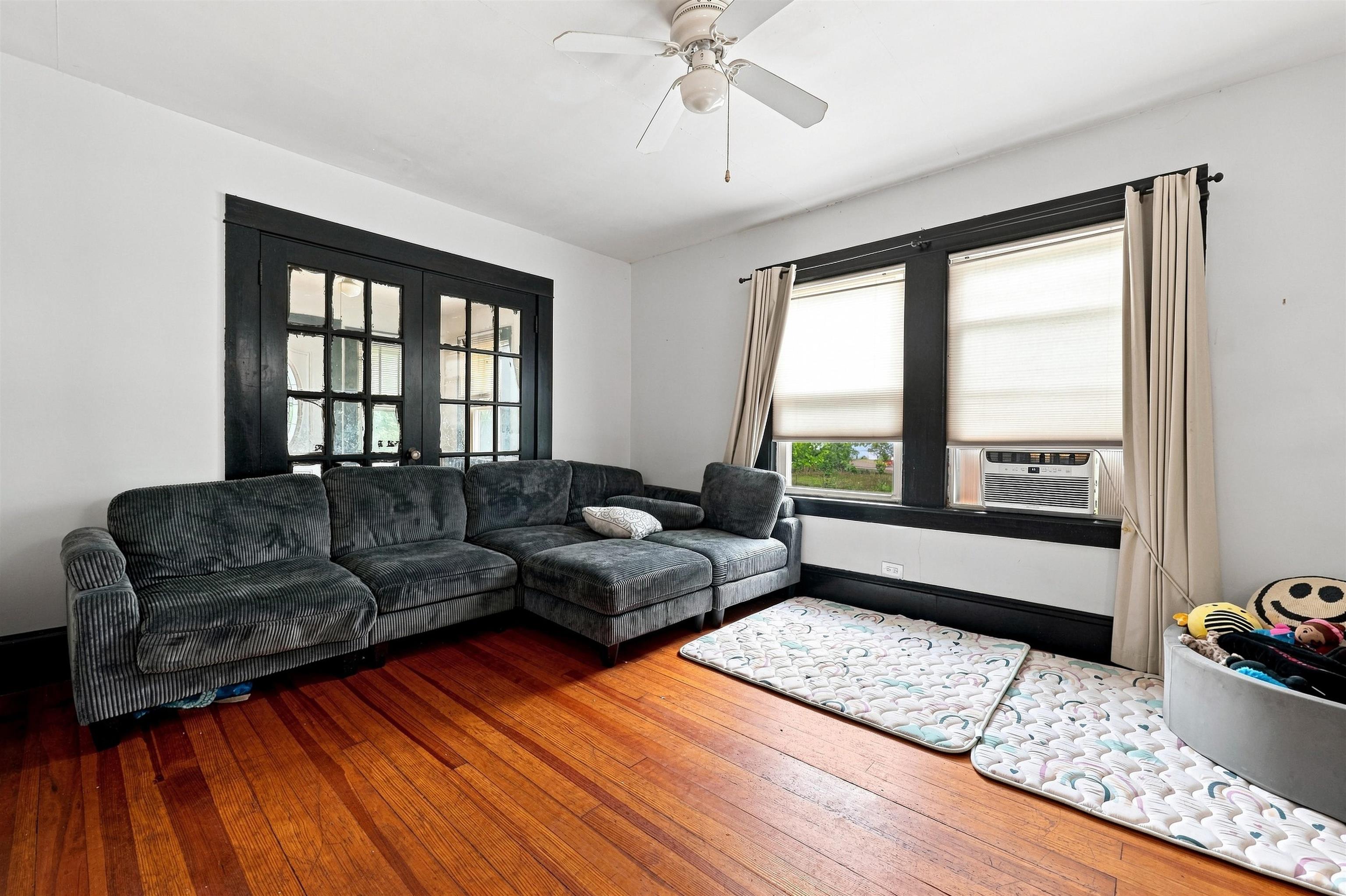 23 High Street Property Photo 16
