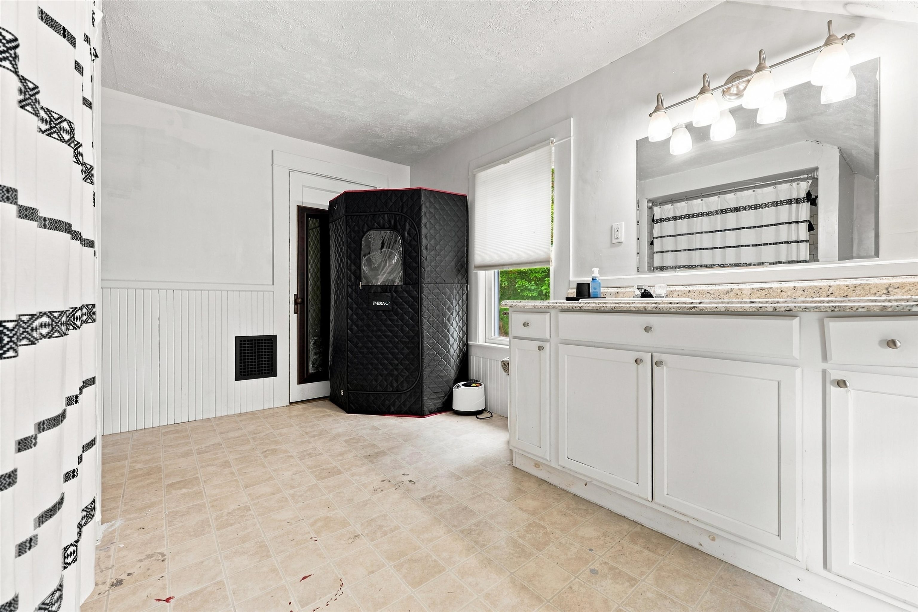 23 High Street Property Photo 28