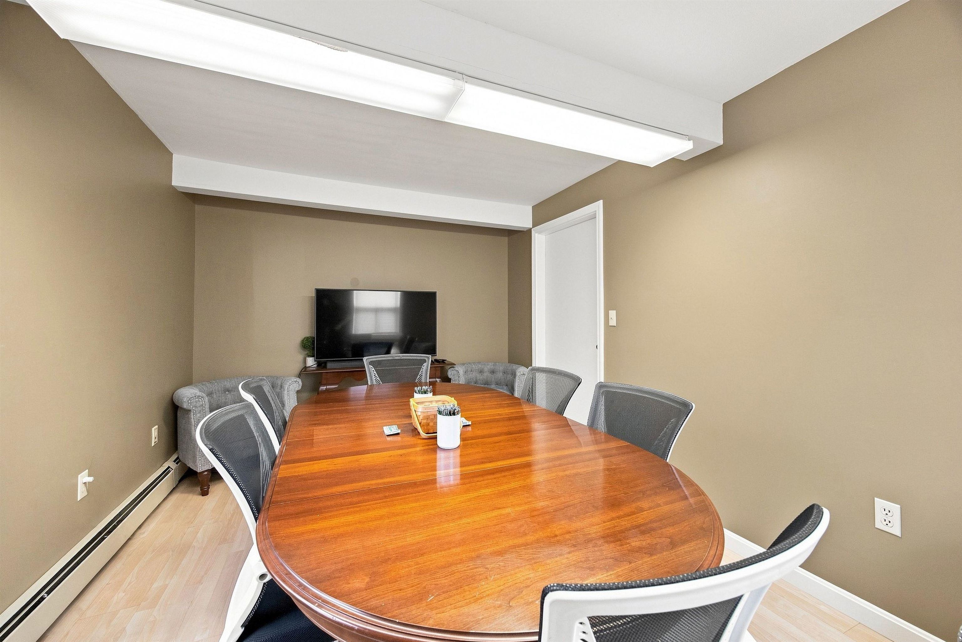 2 Greenwood Avenue Property Photo 27