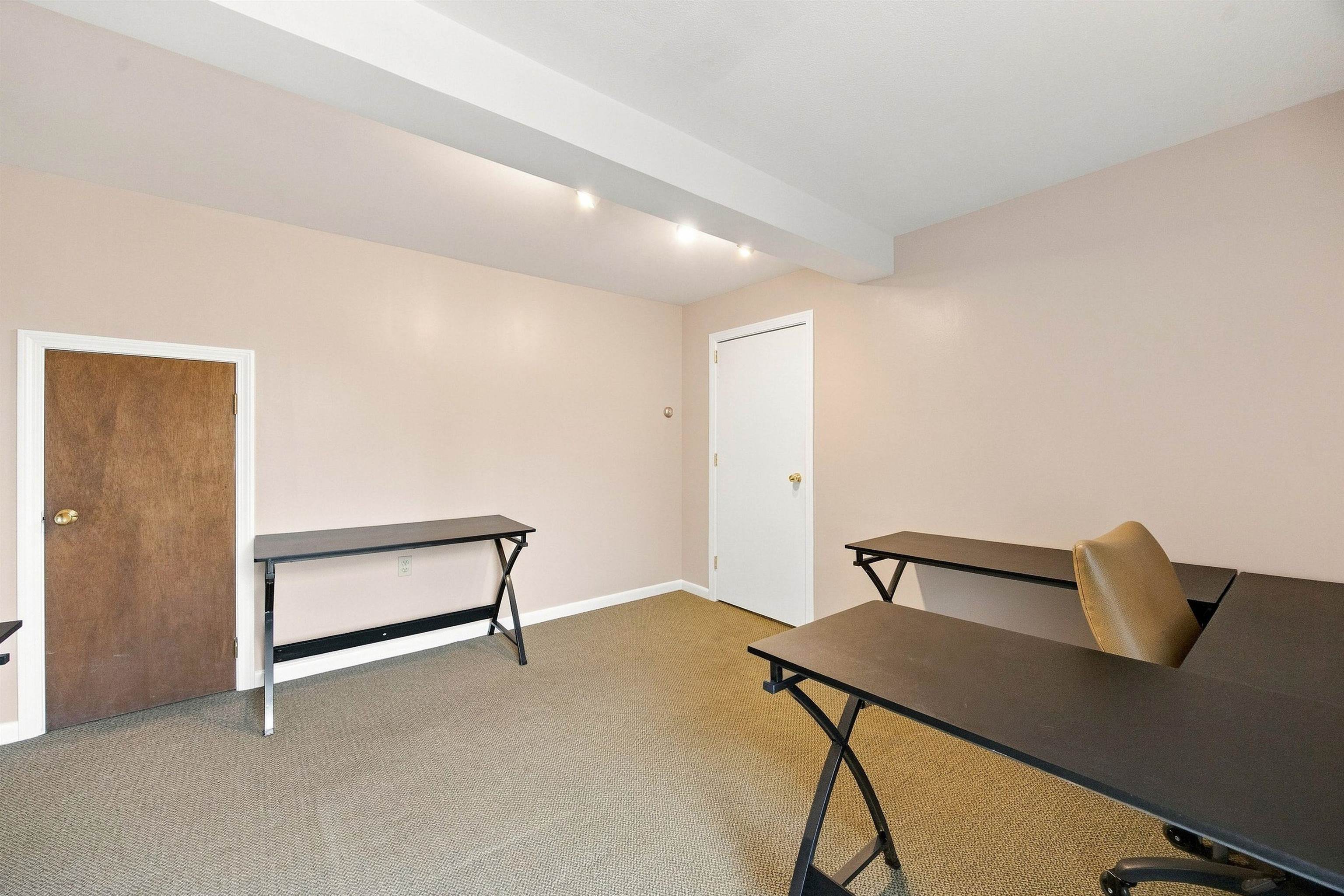 2 Greenwood Avenue Property Photo 36