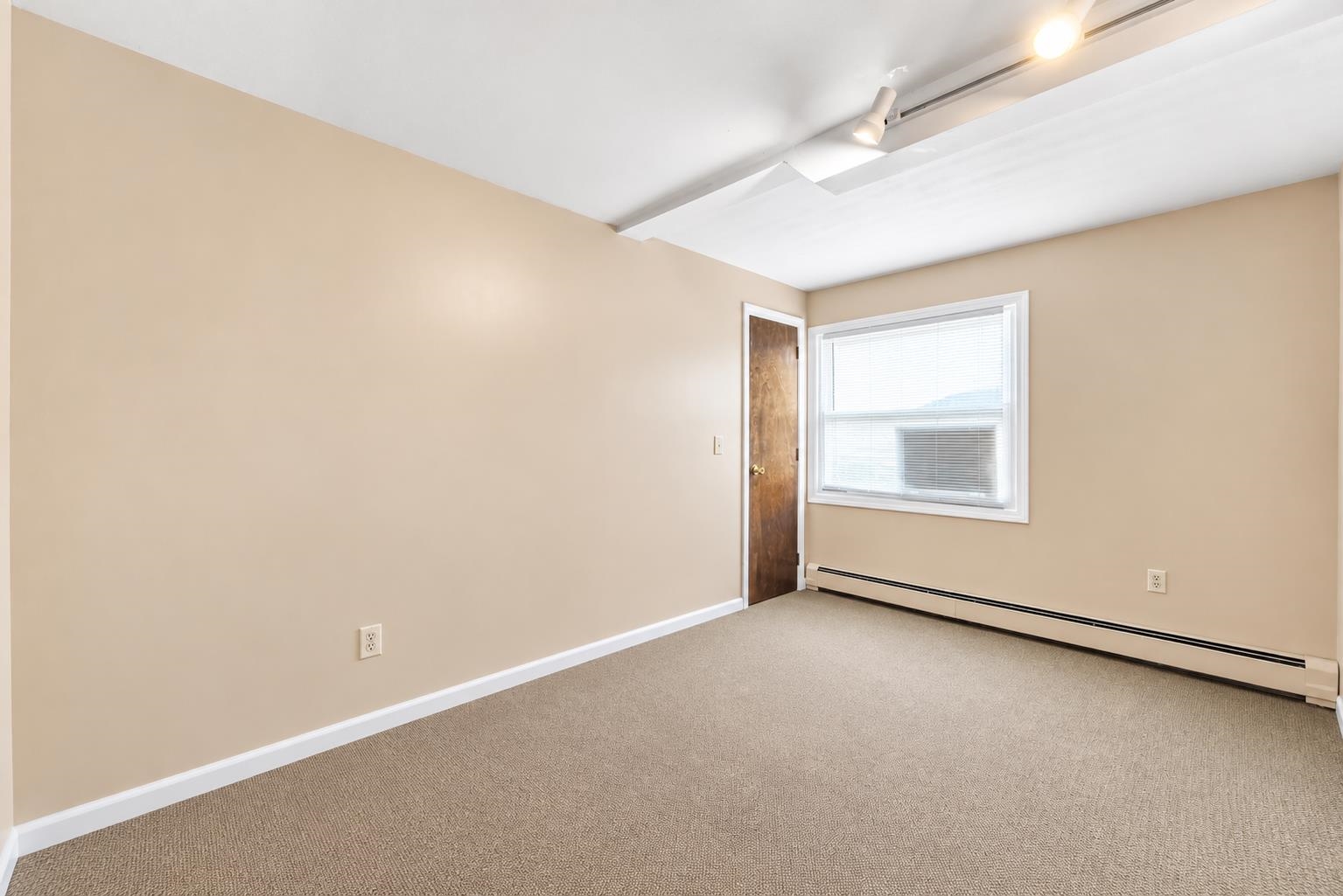 2 Greenwood Avenue Property Photo 41