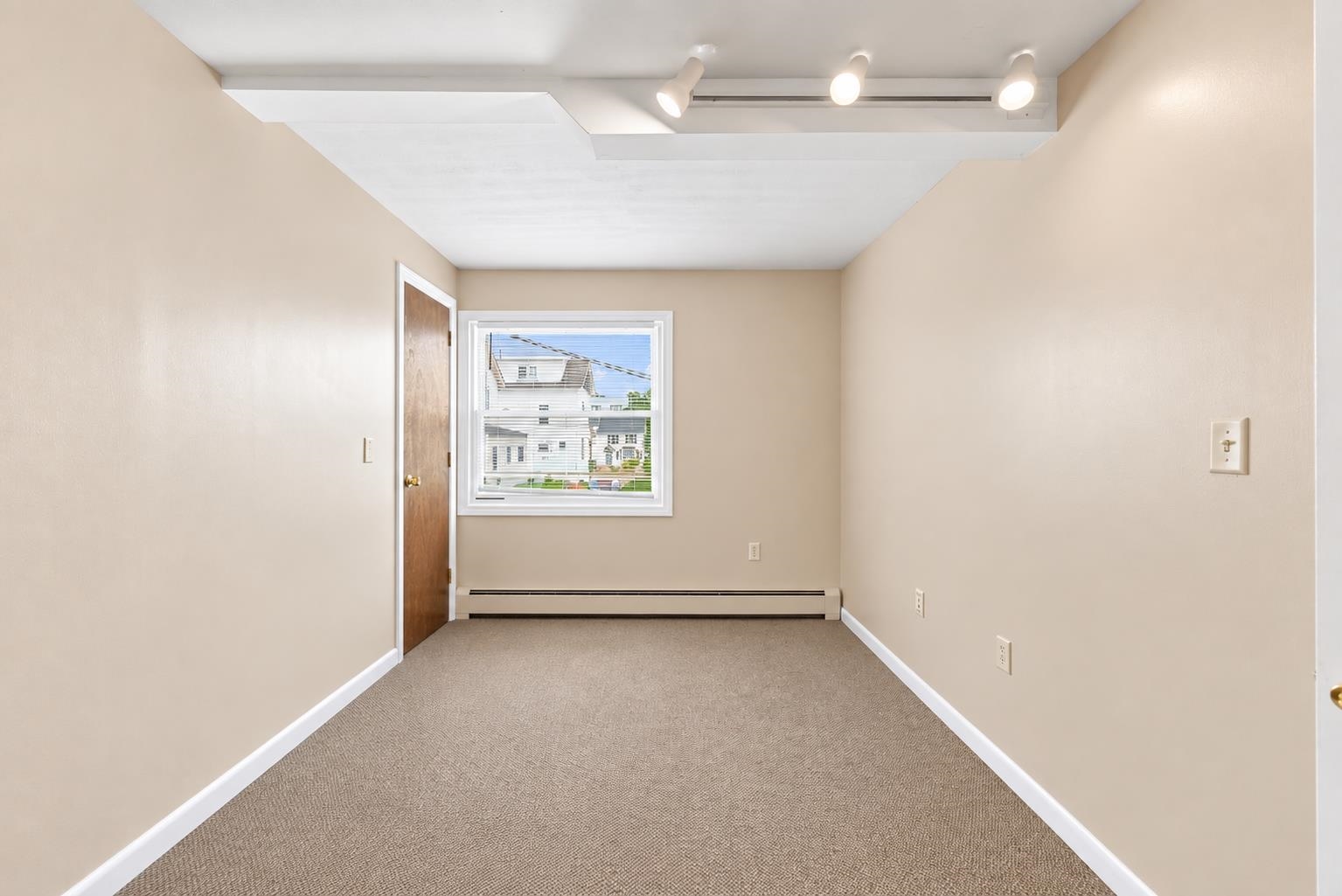 2 Greenwood Avenue Property Photo 42