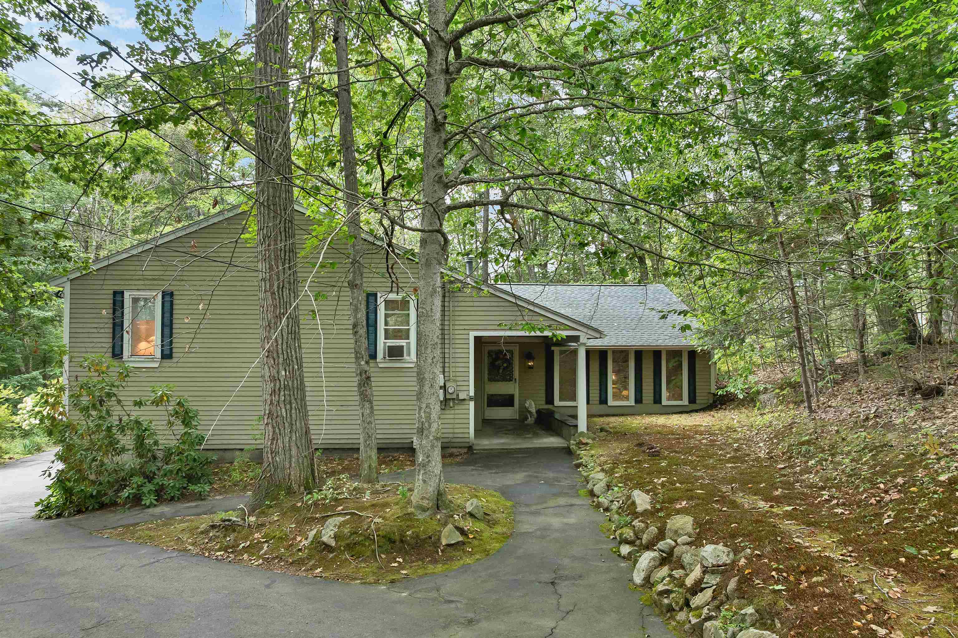15 Abenaukee Drive Property Photo 1