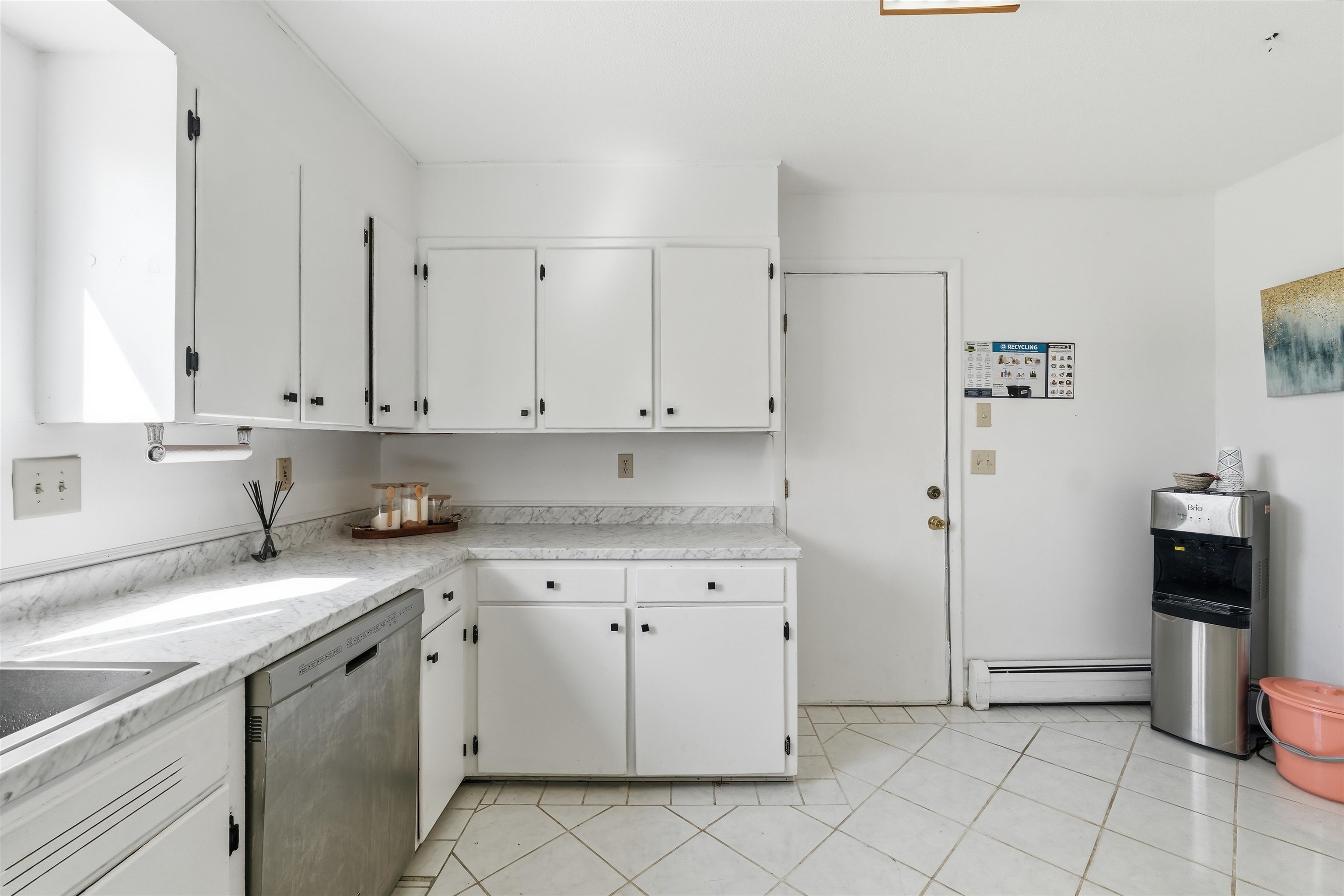 890 Essex Road Property Photo 12