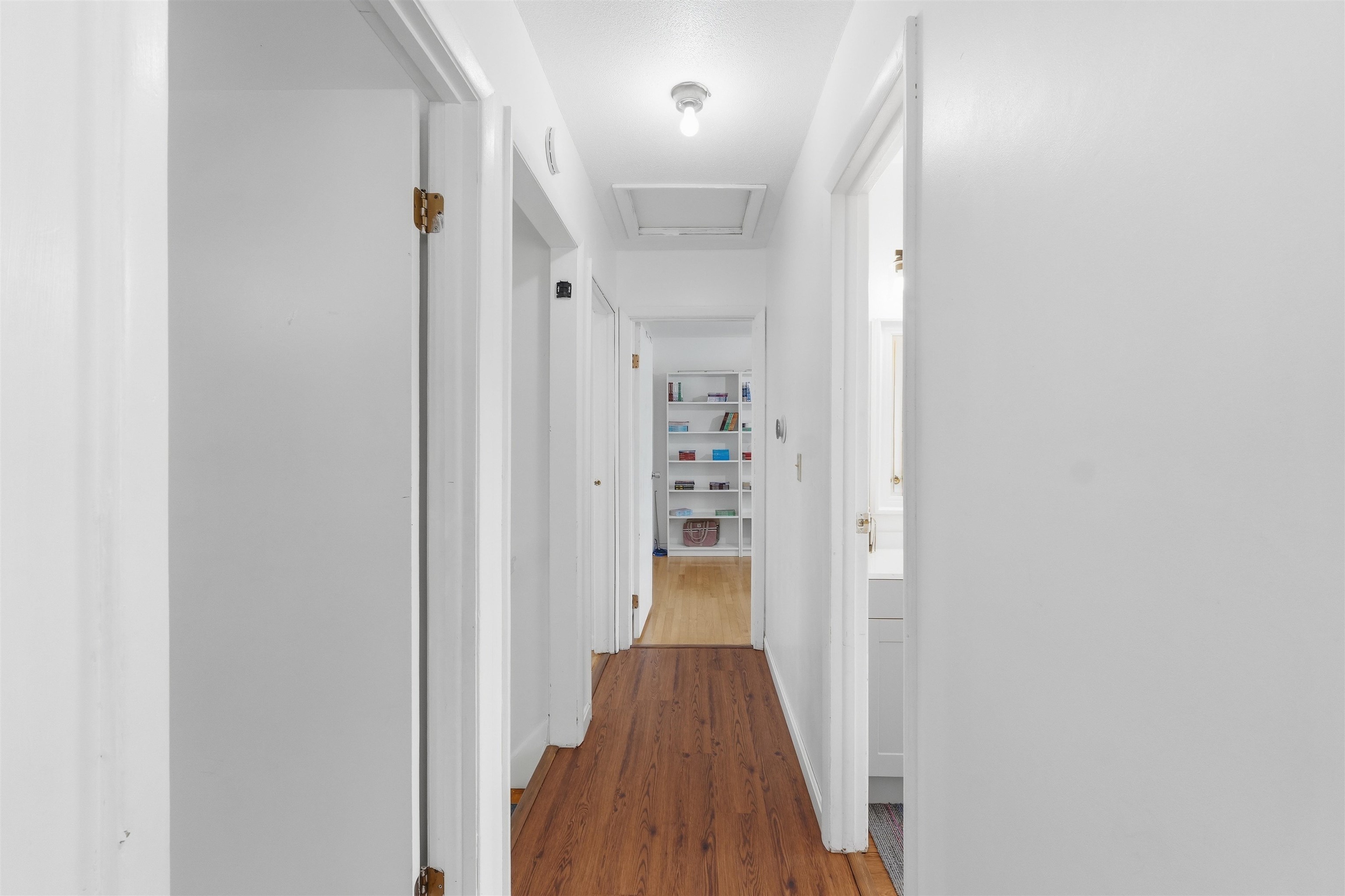 890 Essex Road Property Photo 15
