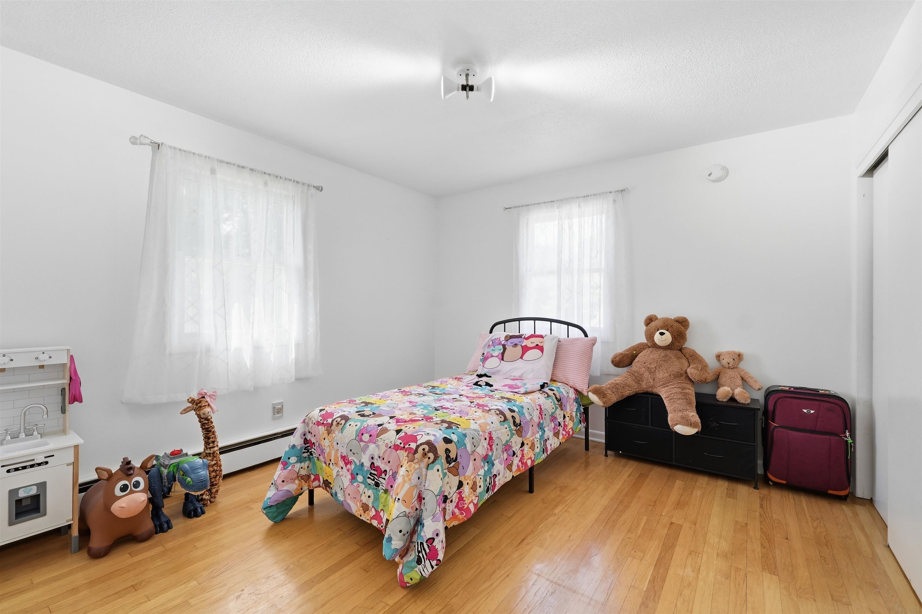 890 Essex Road Property Photo 22