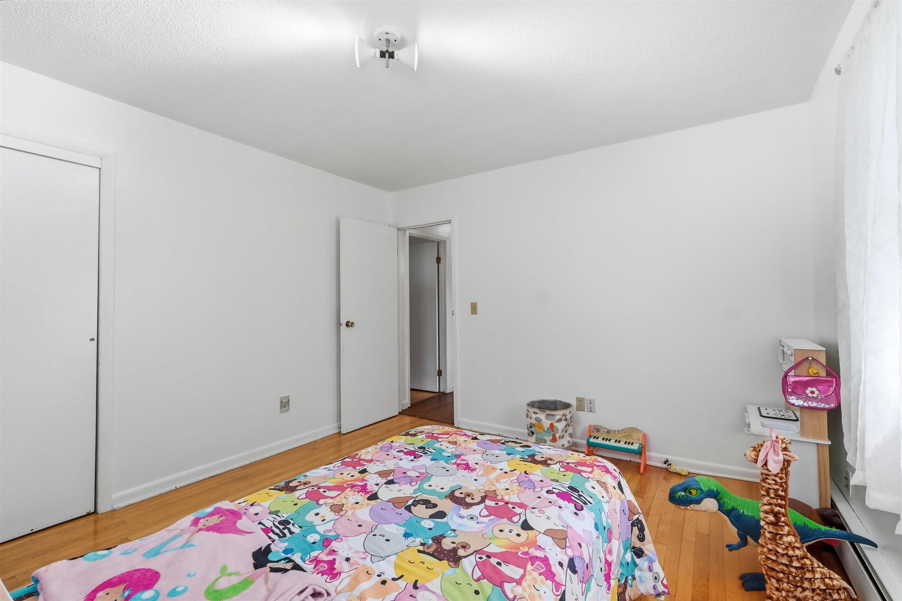 890 Essex Road Property Photo 23