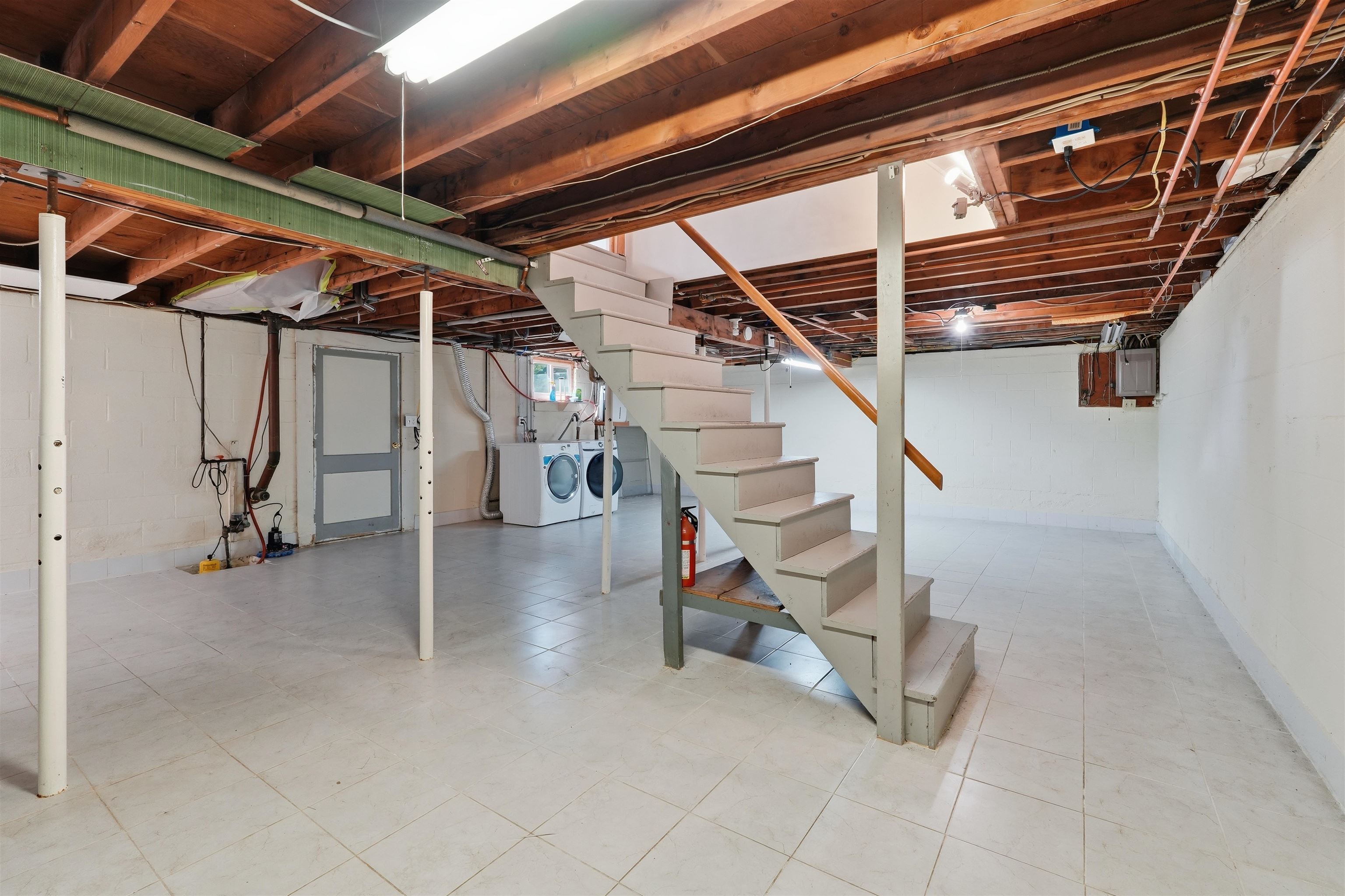 890 Essex Road Property Photo 27