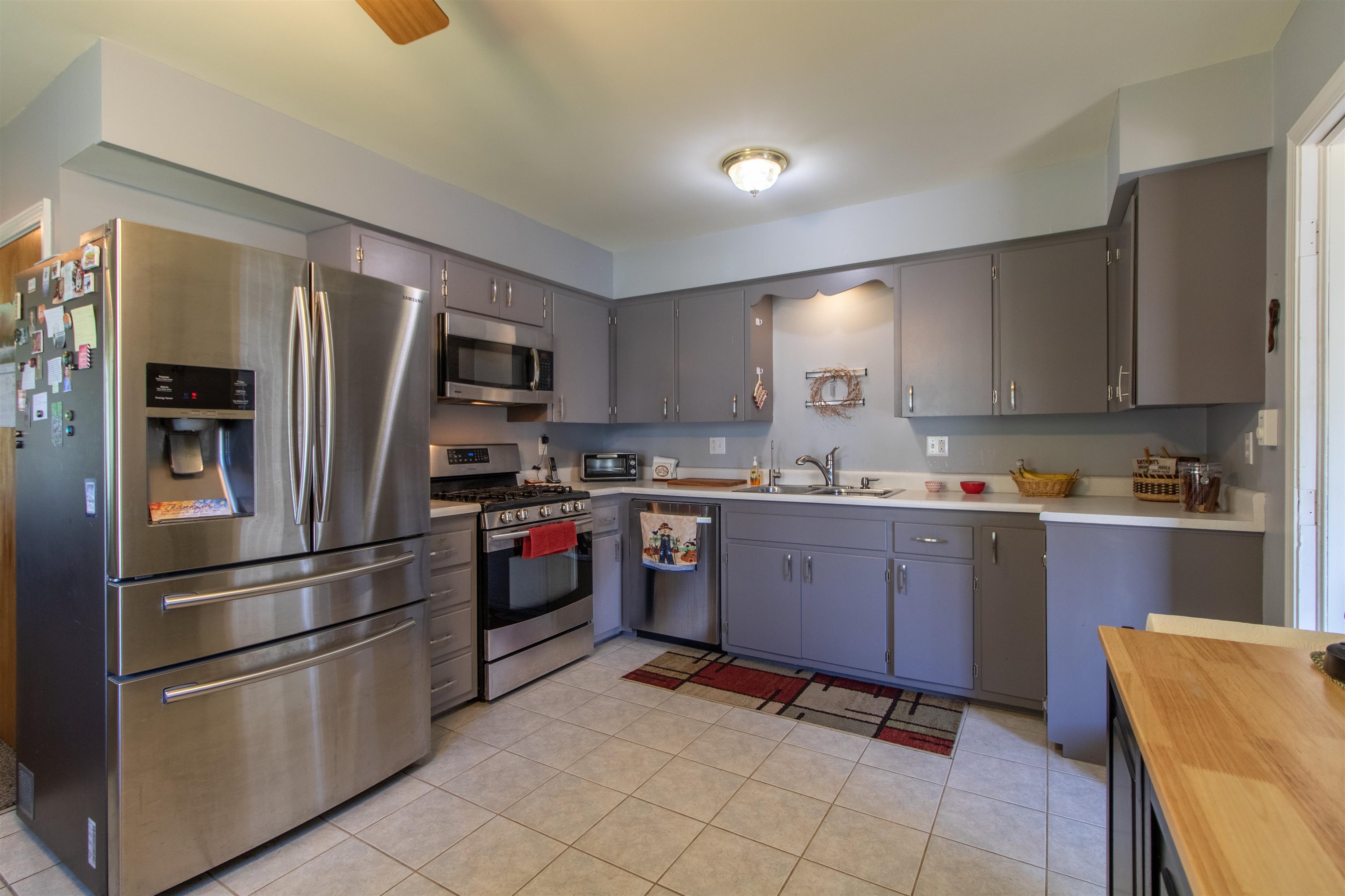 49 Forest Avenue Property Photo 4