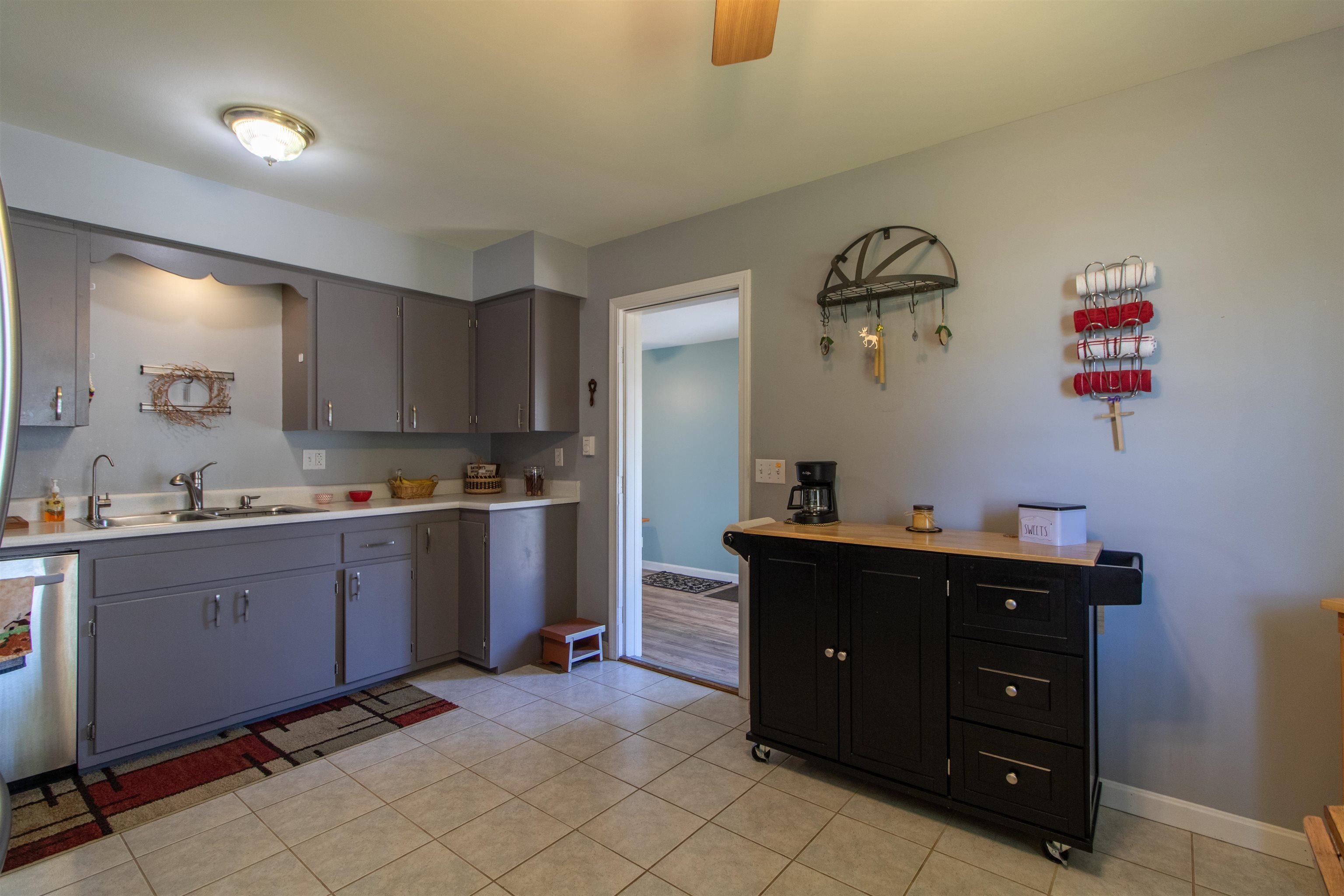 49 Forest Avenue Property Photo 6