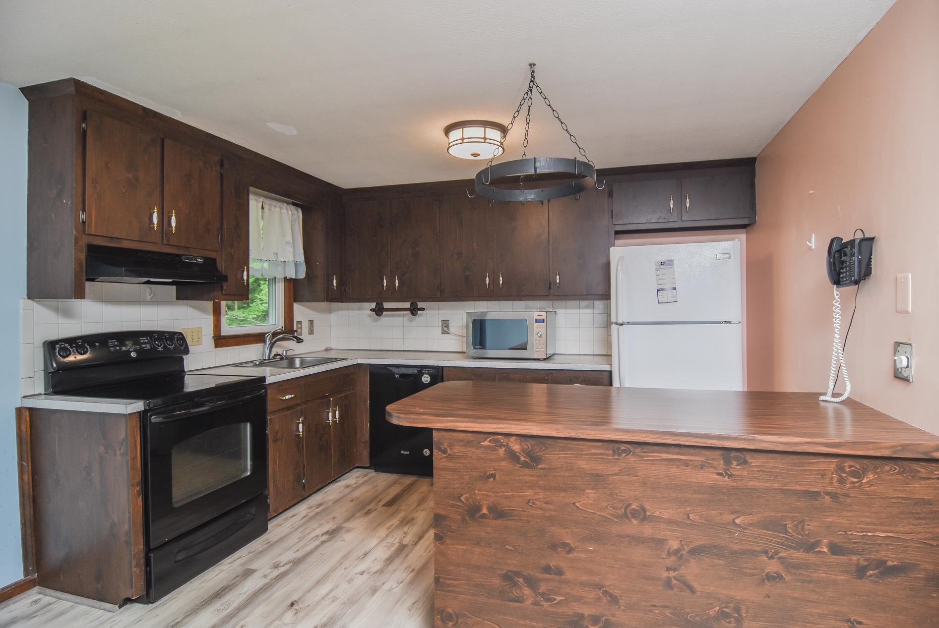 30 Davidson Avenue Property Photo 16