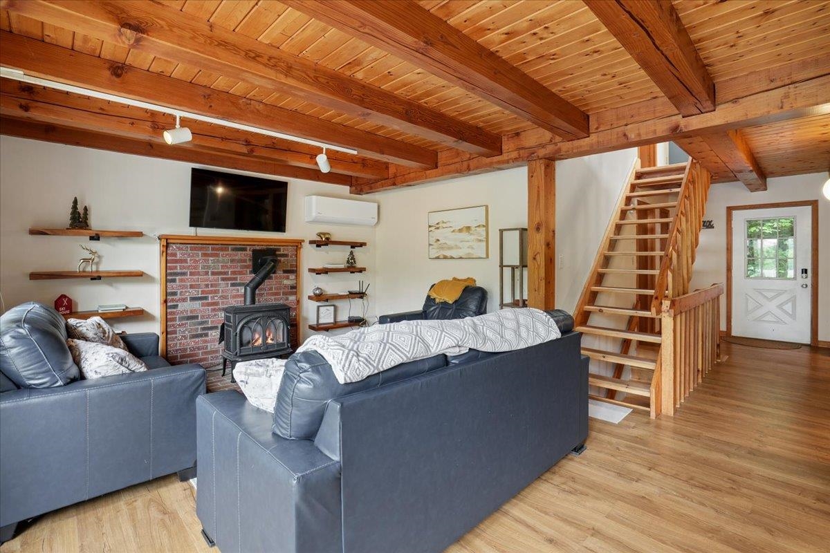25 Mclaren Drive Property Photo 4