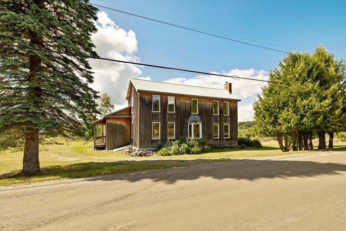 884 Nichols Road Property Photo 3