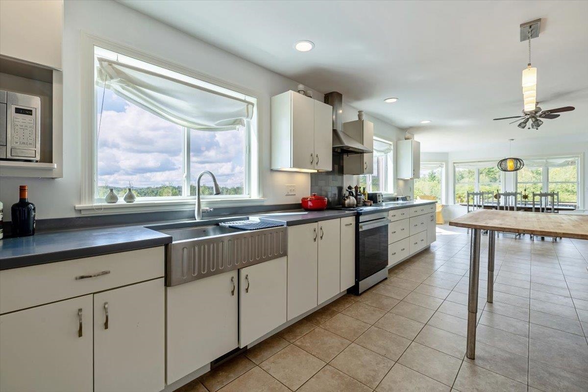 884 Nichols Road Property Photo 4