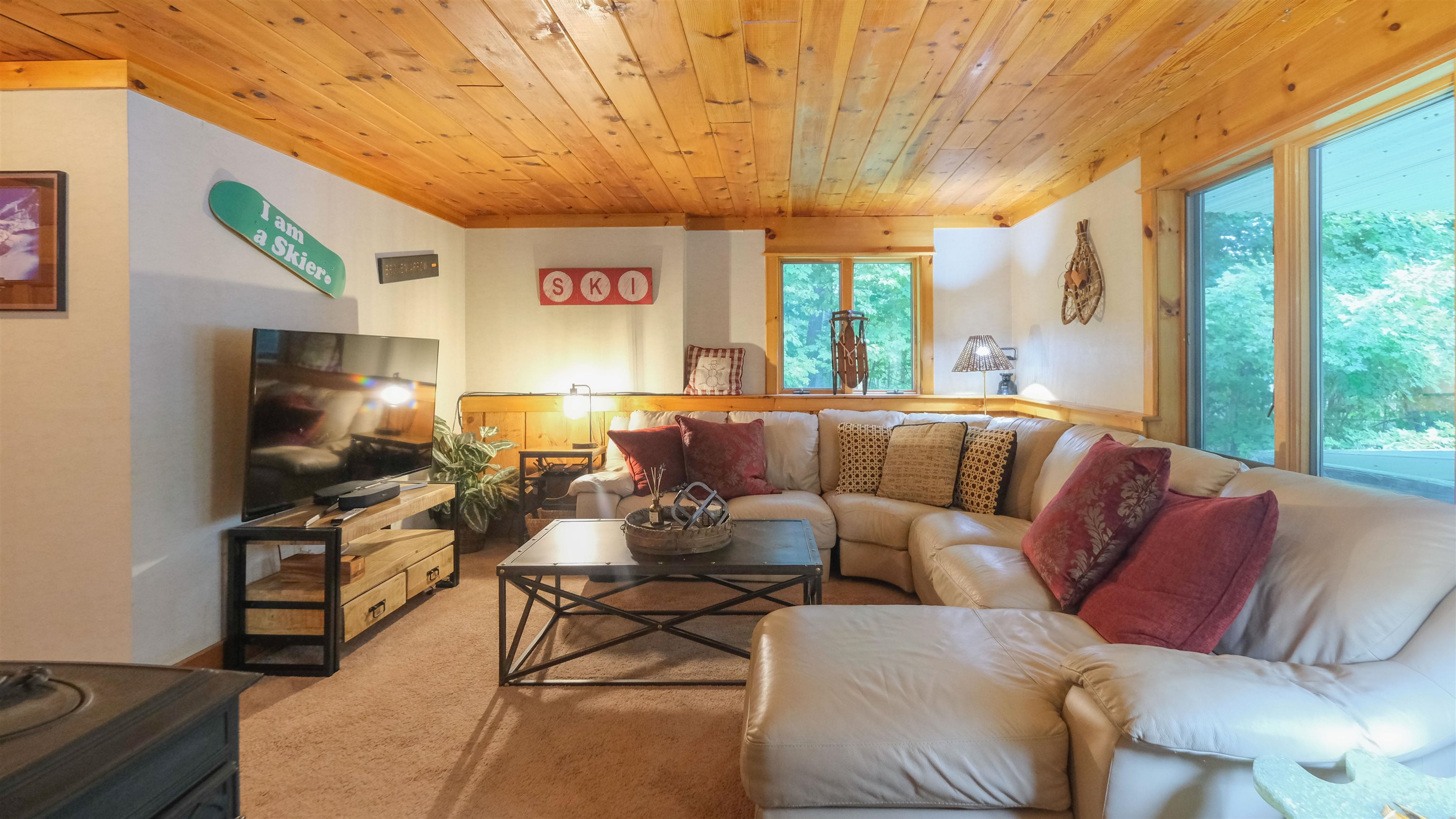 148 Edelweiss Road Property Photo 2