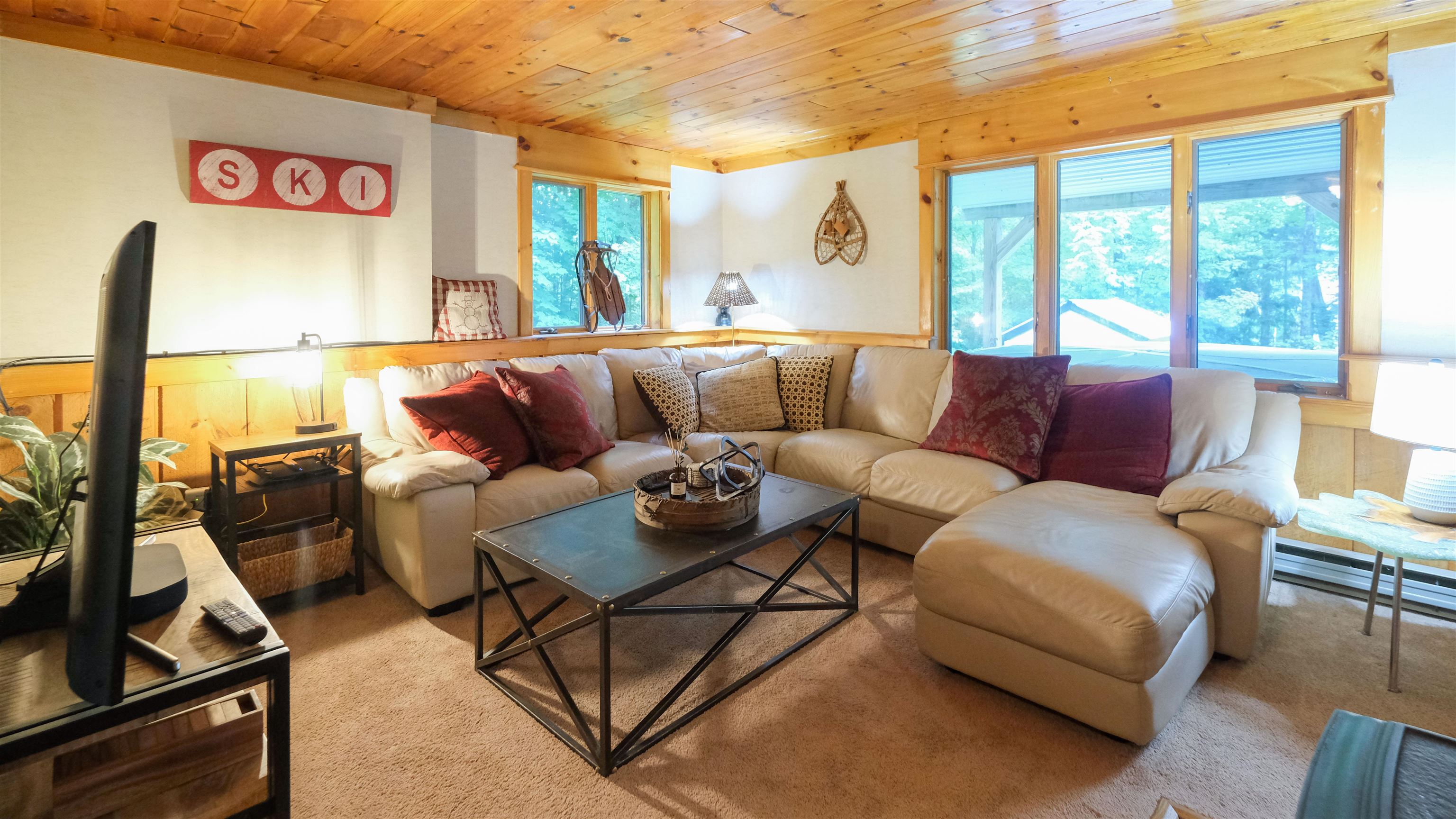 148 Edelweiss Road Property Photo 3