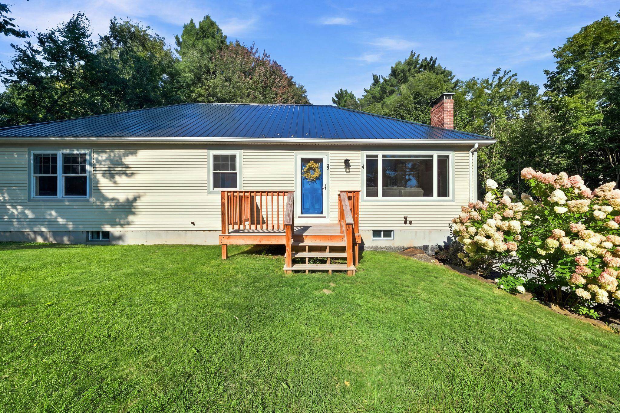 25 Ridgewood Drive Property Photo 1