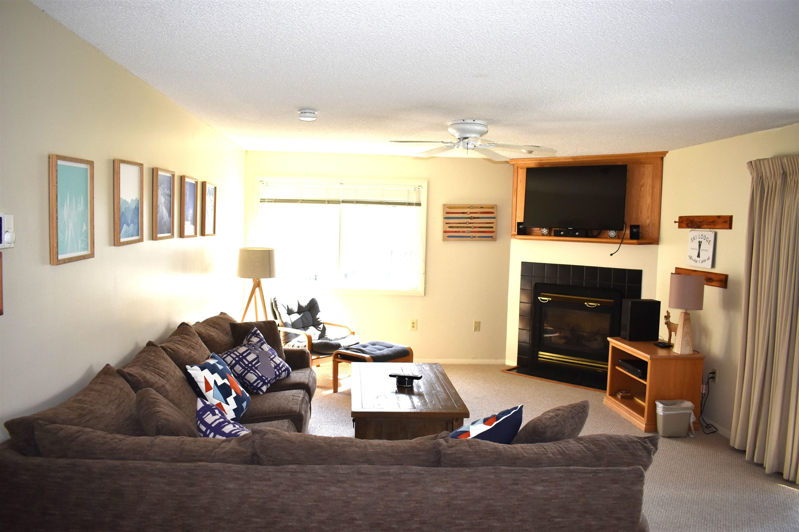 29 Slopeside At Smugglers Notch Resort Property Photo 2