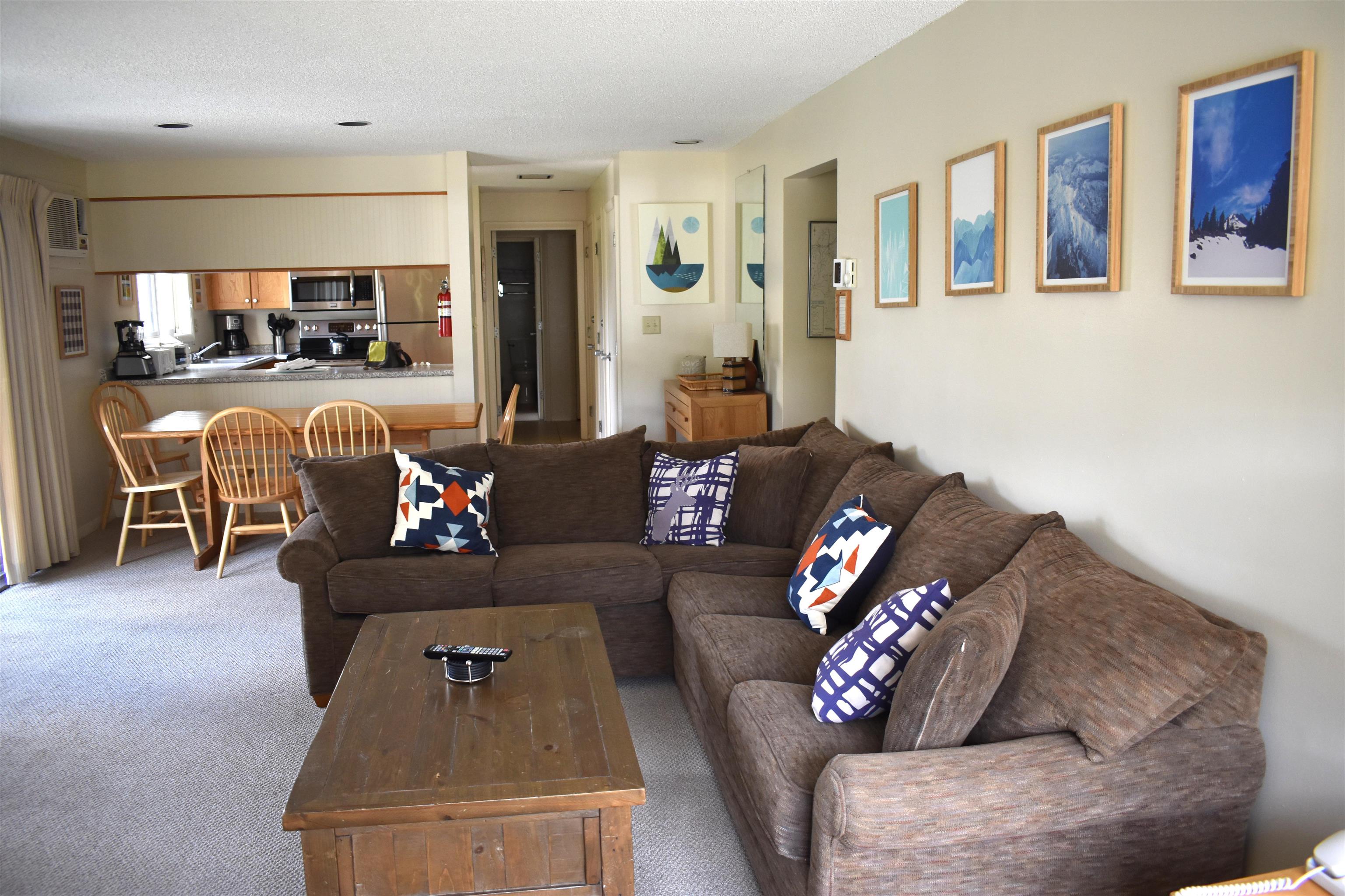 29 Slopeside At Smugglers Notch Resort Property Photo 3