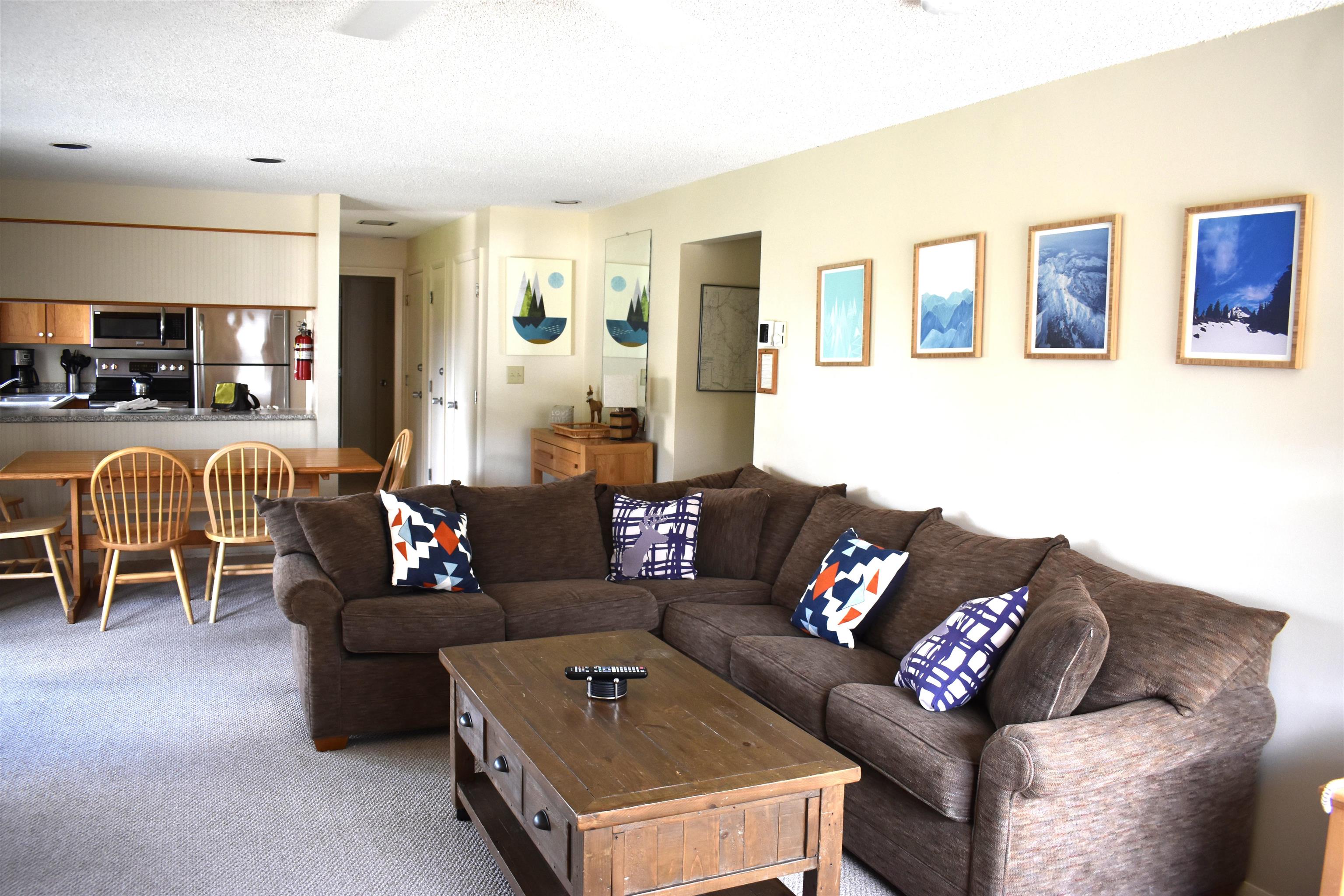 29 Slopeside At Smugglers Notch Resort Property Photo 5