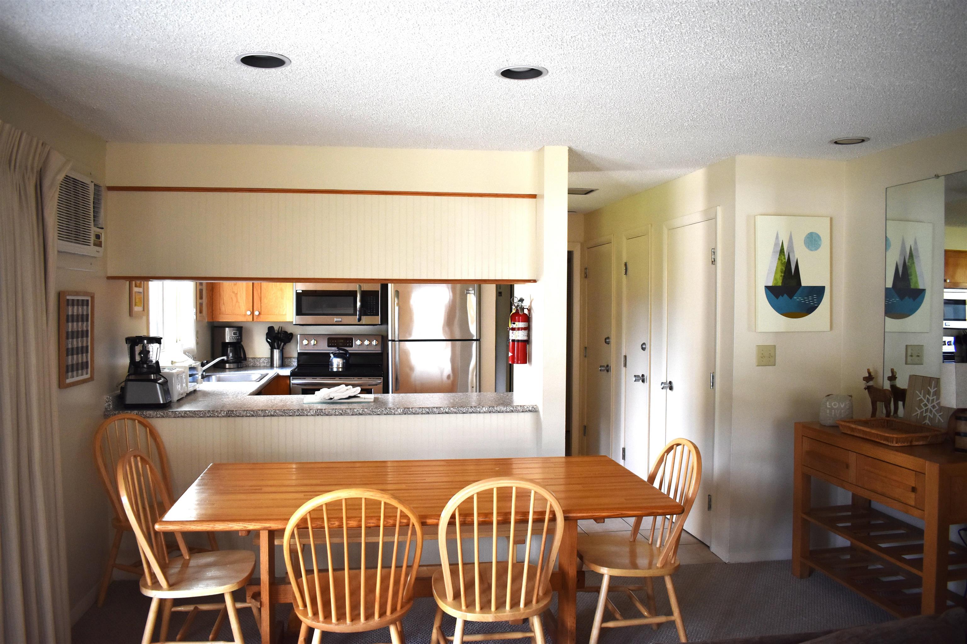 29 Slopeside At Smugglers Notch Resort Property Photo 10