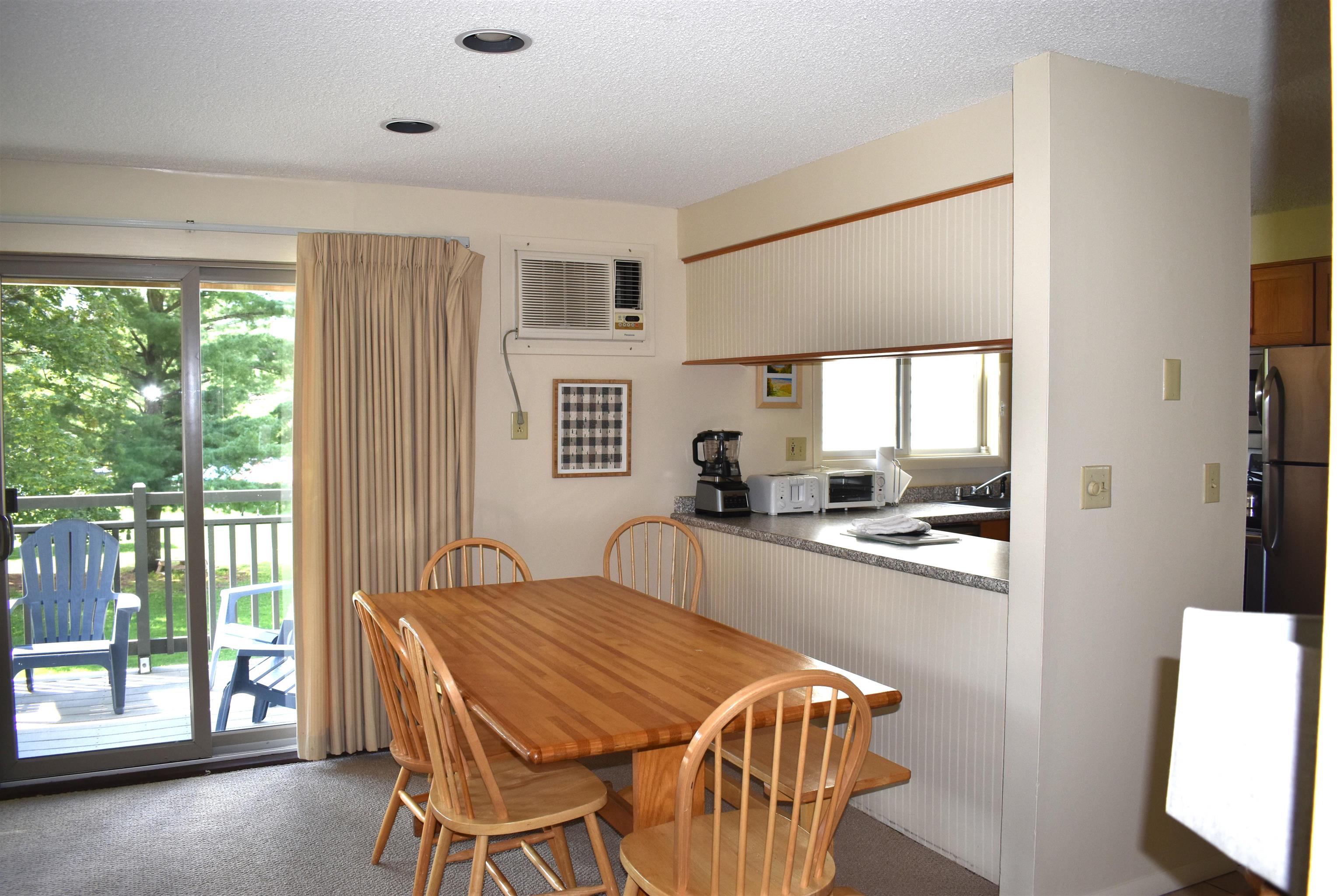 29 Slopeside At Smugglers Notch Resort Property Photo 17