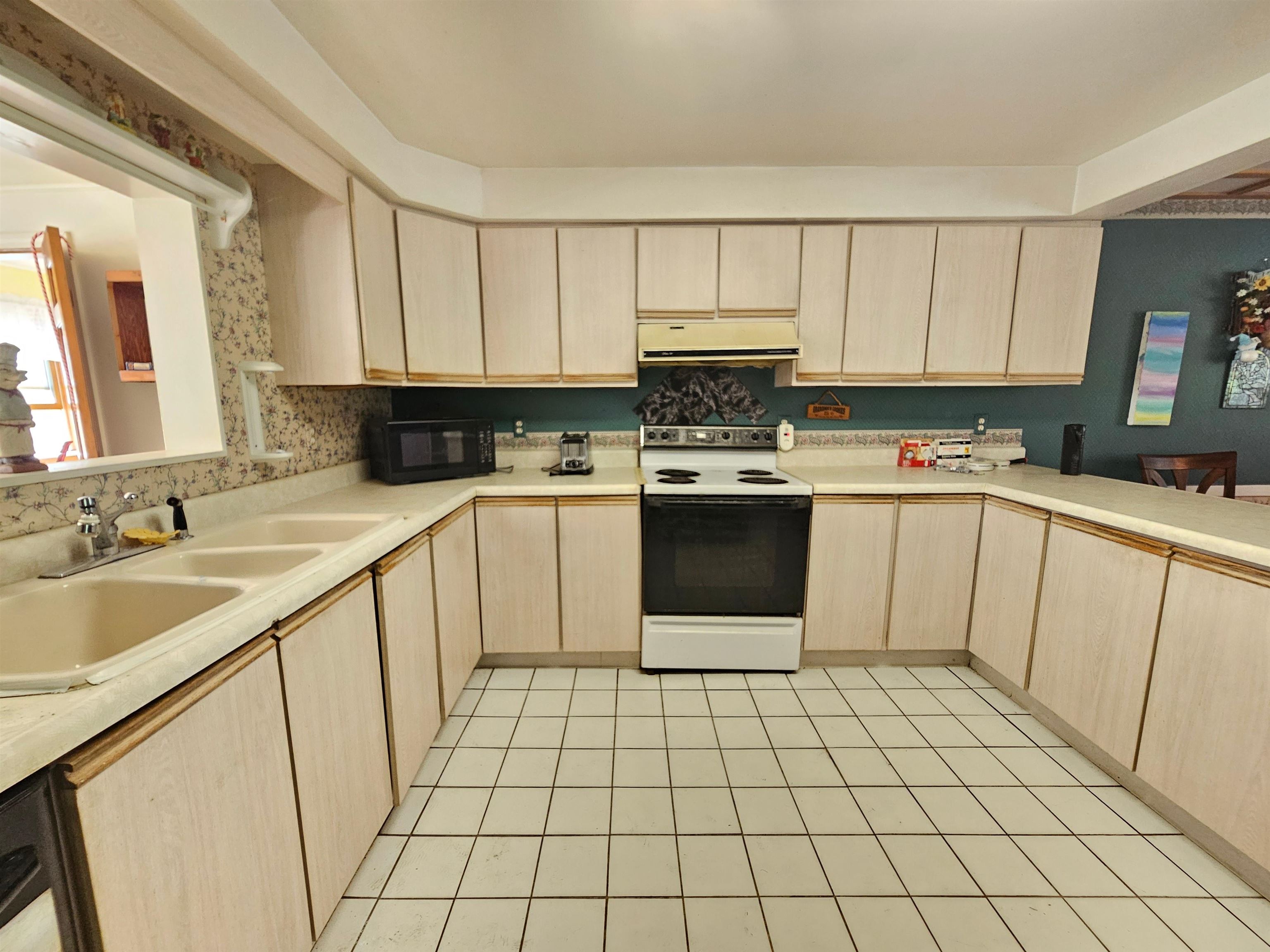 94 Canal Drive Property Photo 15