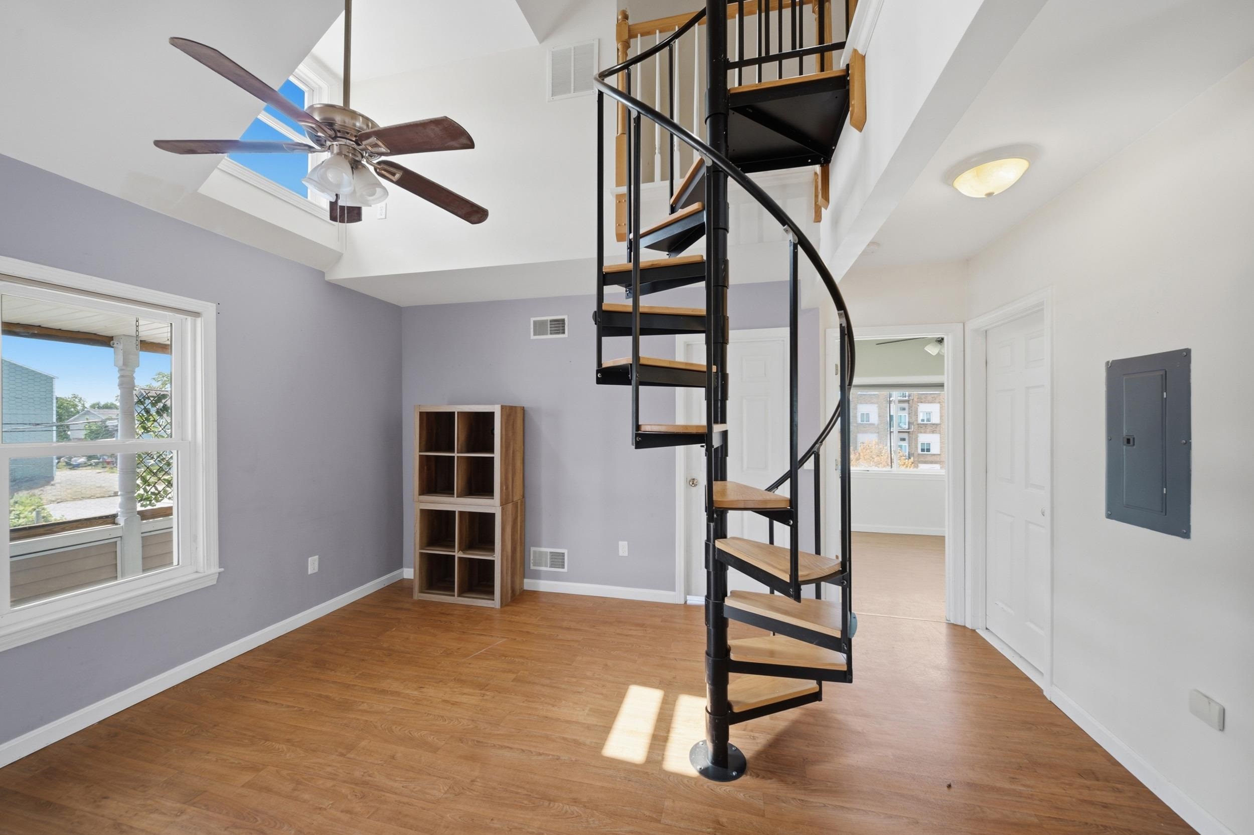 538 Somerville Street Property Photo 17