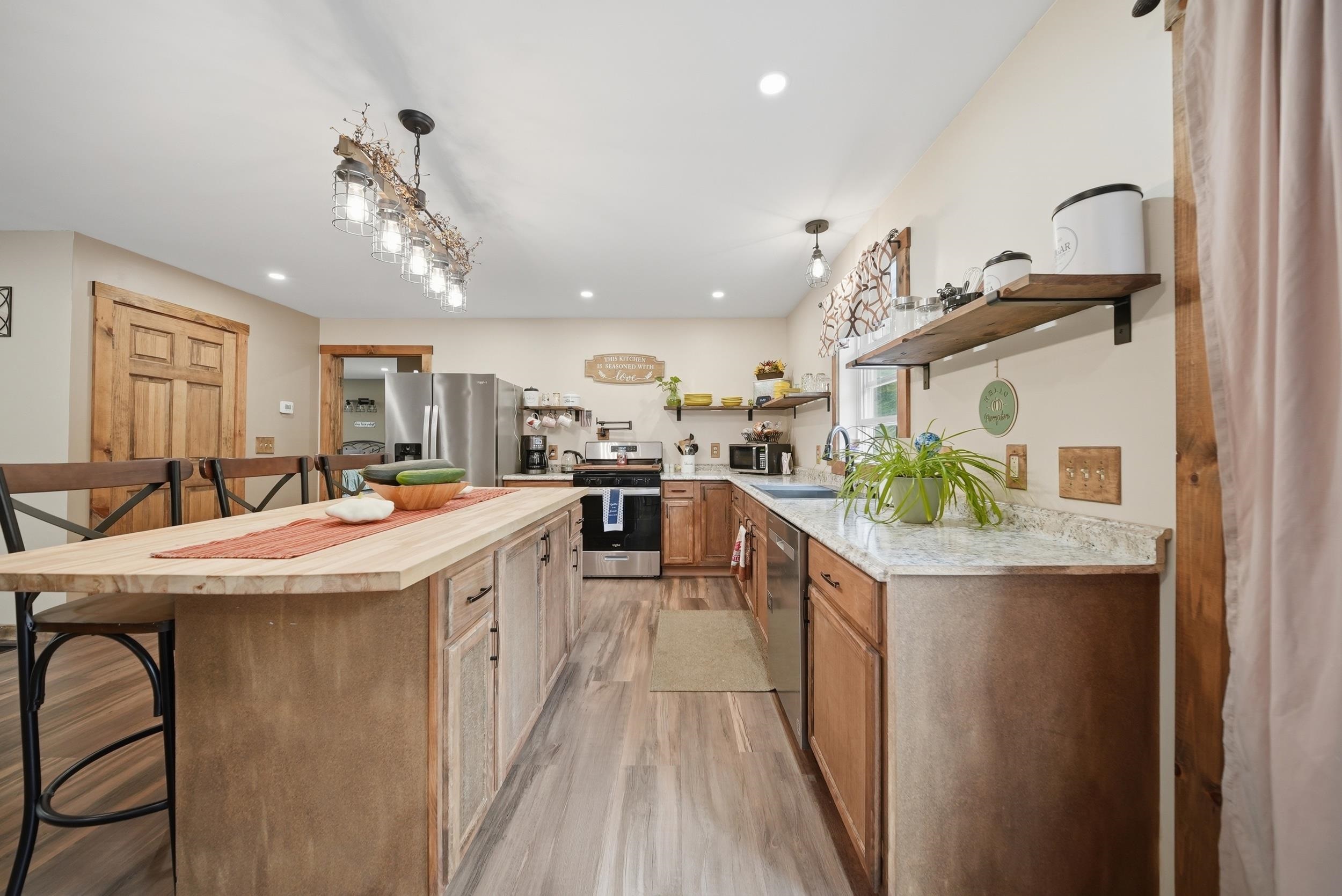 157 Kenney Road Property Photo 6