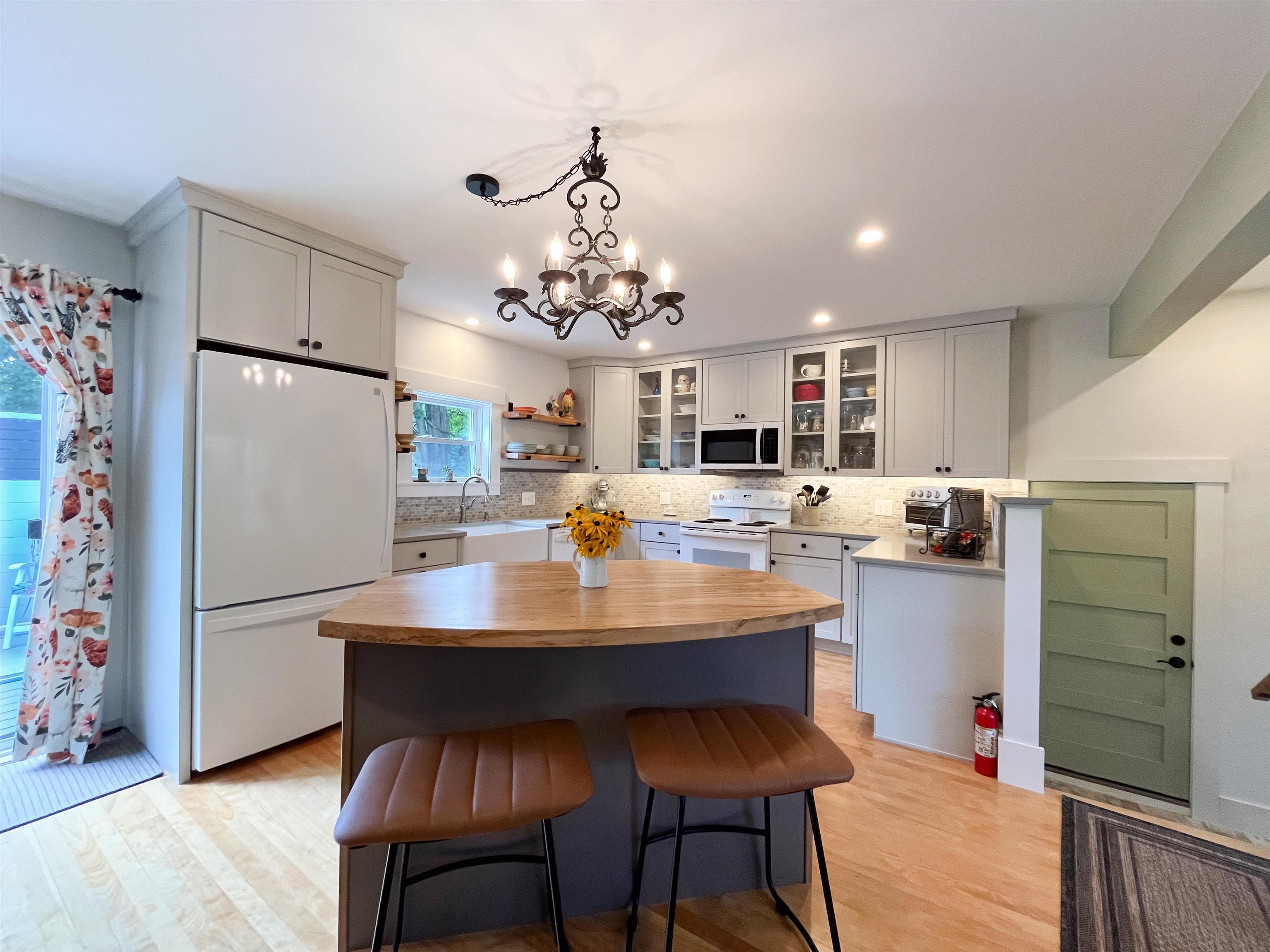 39 Manns Hill Road Property Photo 12