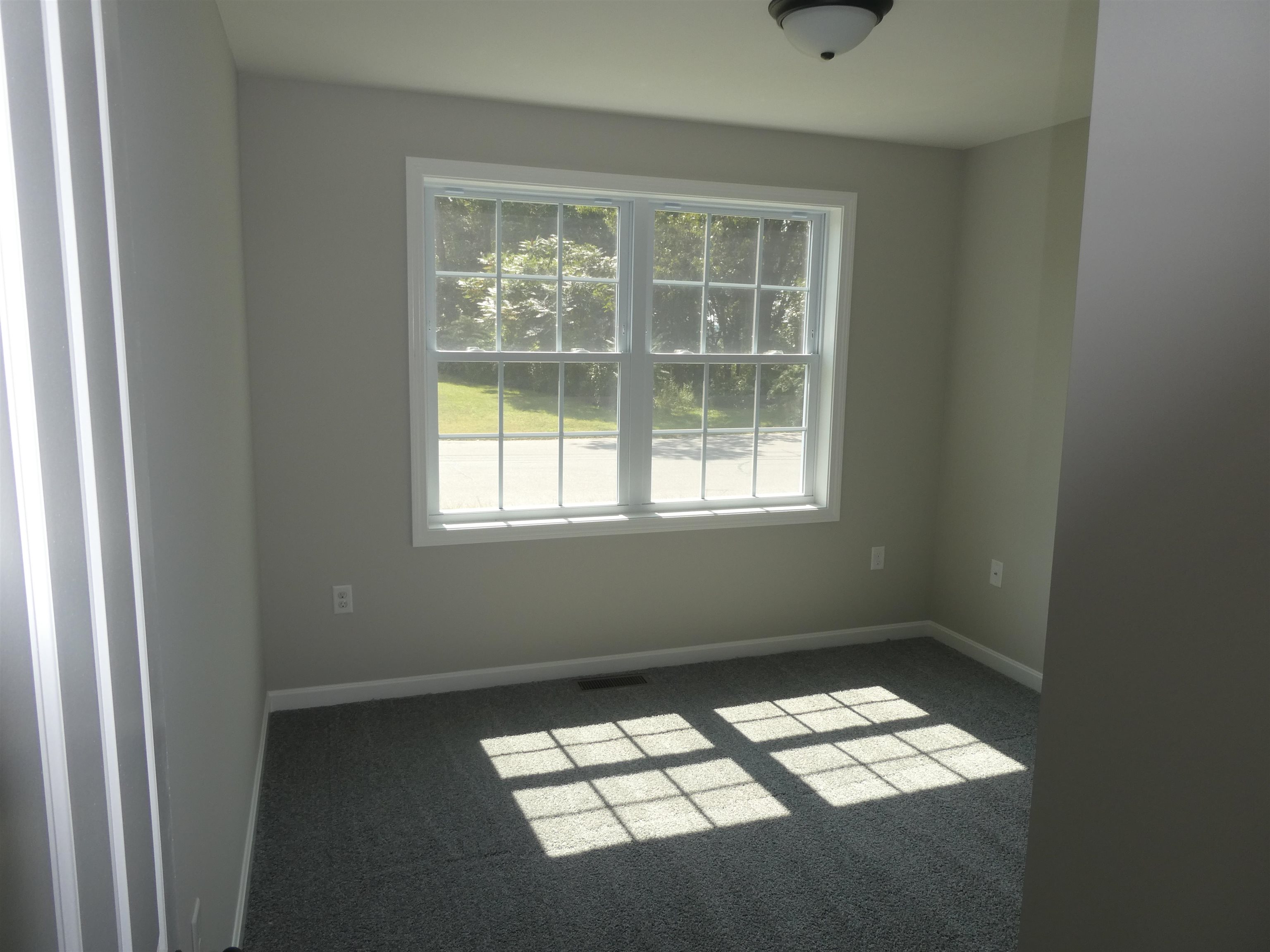 379 Concord Street Property Photo 8