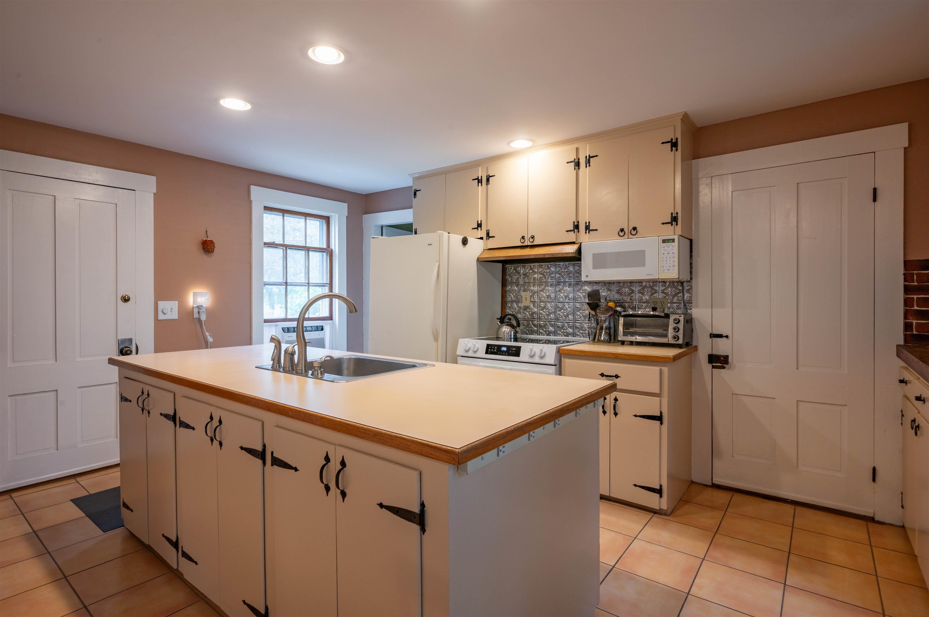 12 Milford Street Property Photo 13