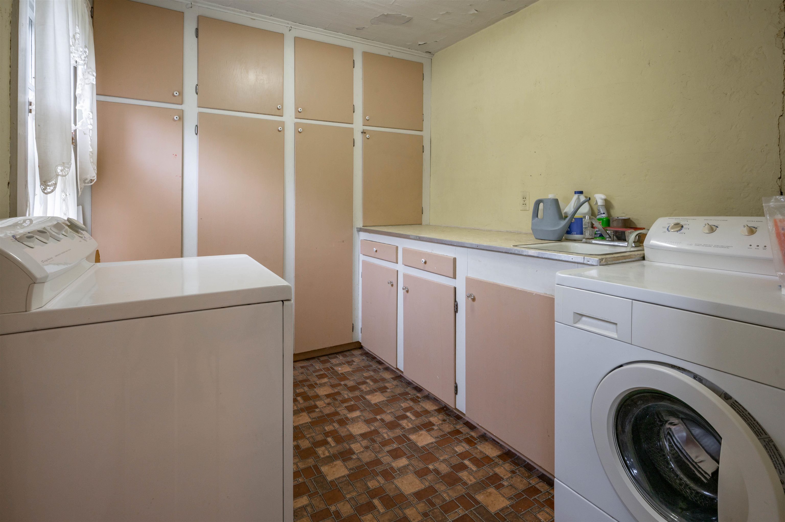 12 Milford Street Property Photo 17