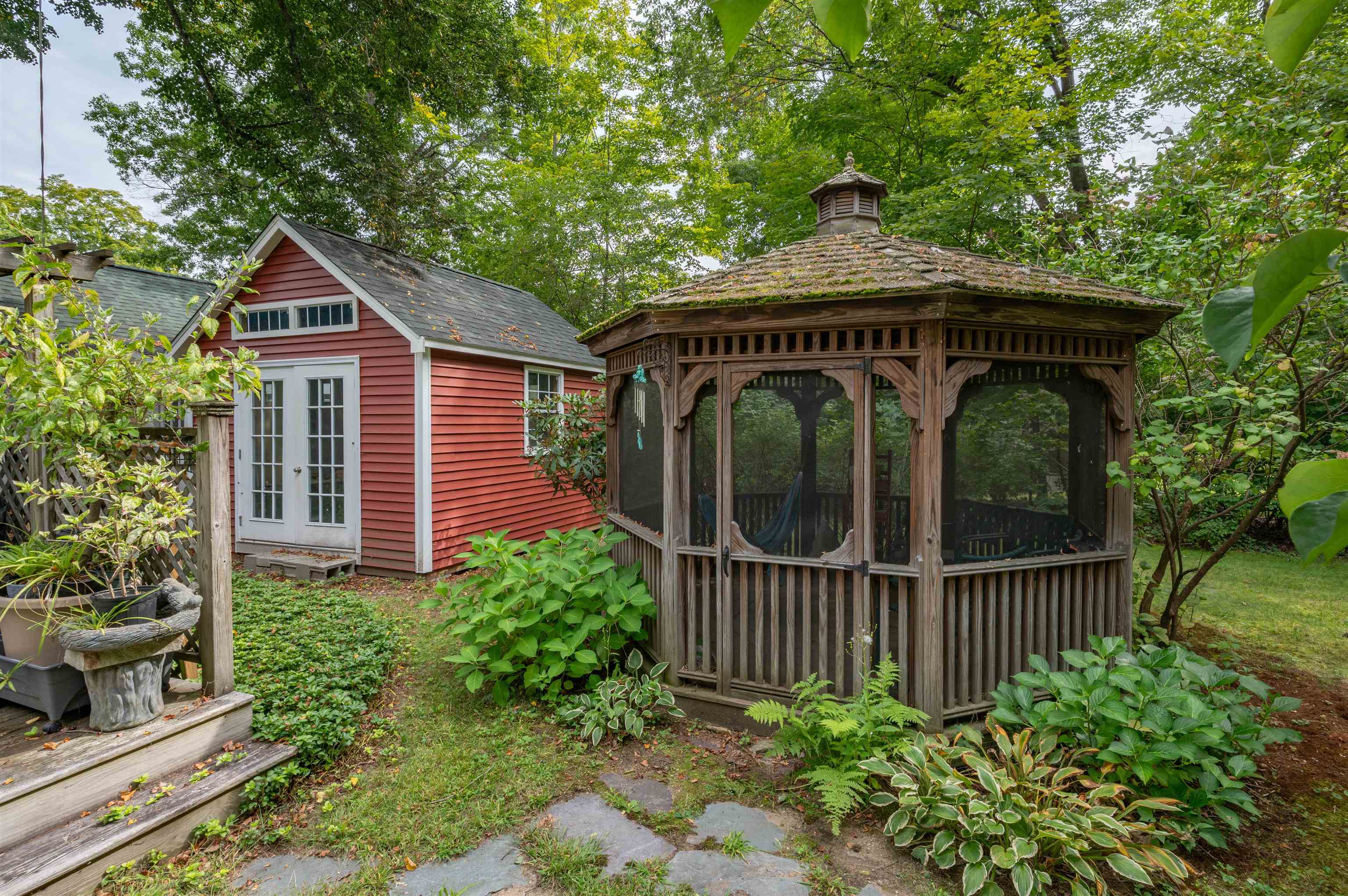 12 Milford Street Property Photo 37