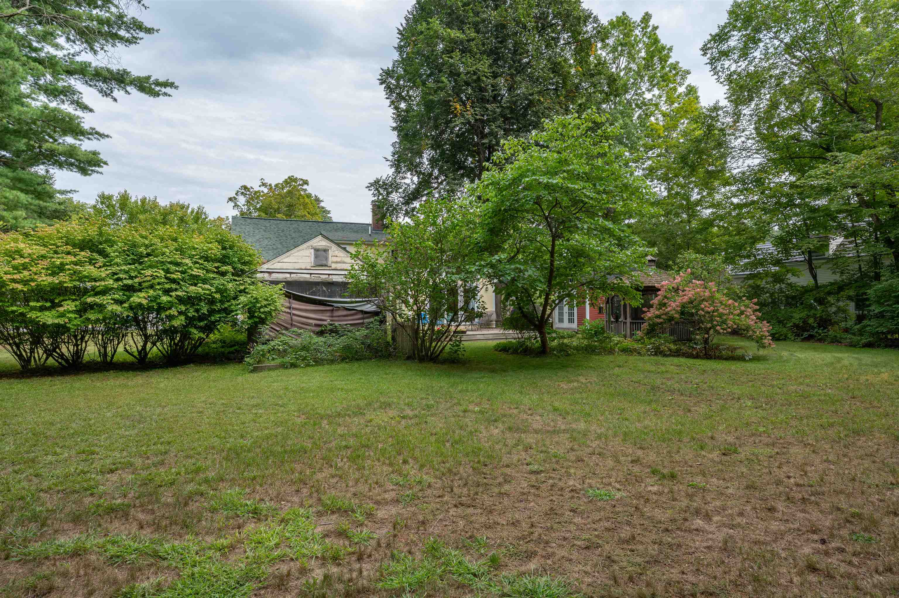 12 Milford Street Property Photo 41