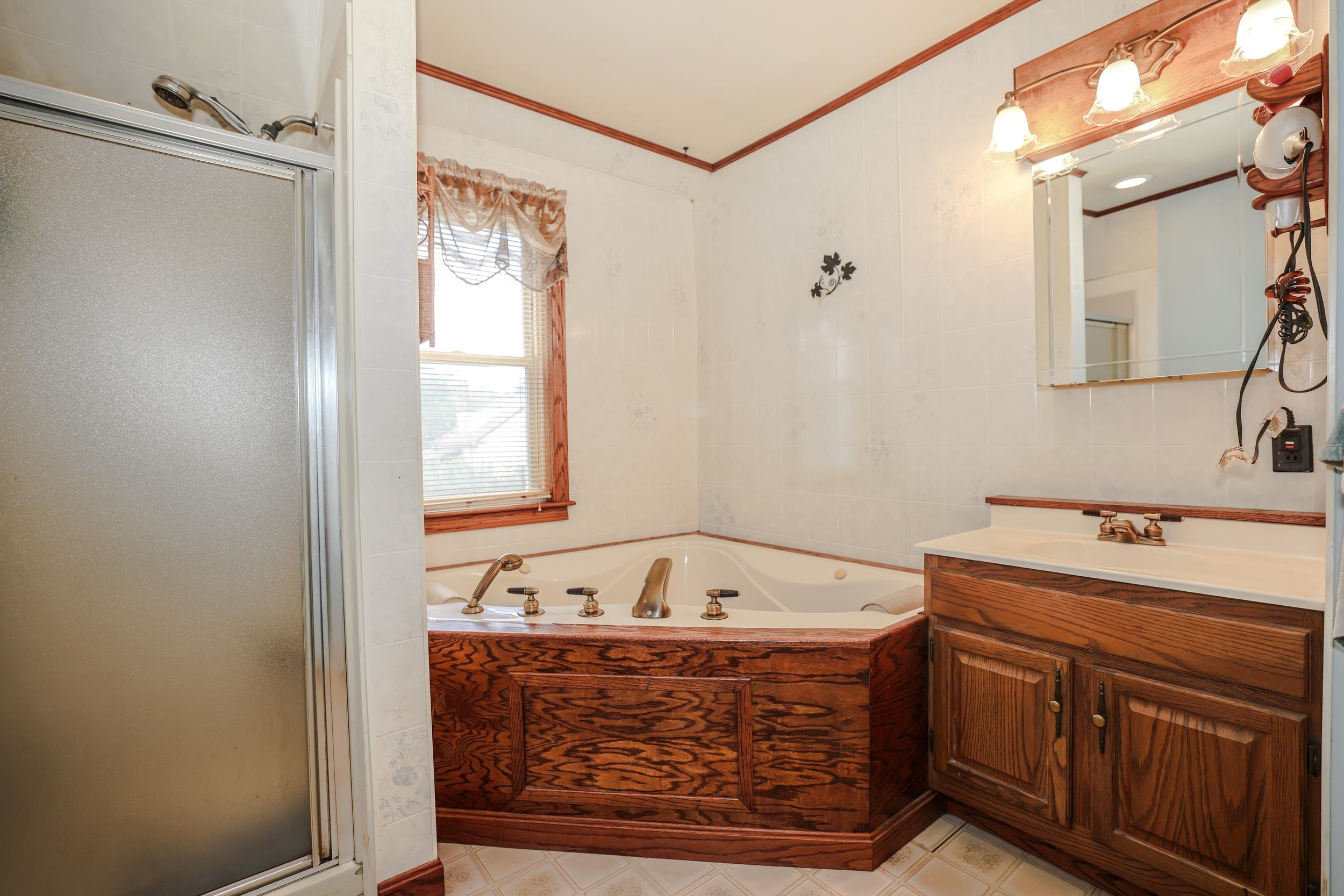 23-25 Grand Avenue Property Photo 18