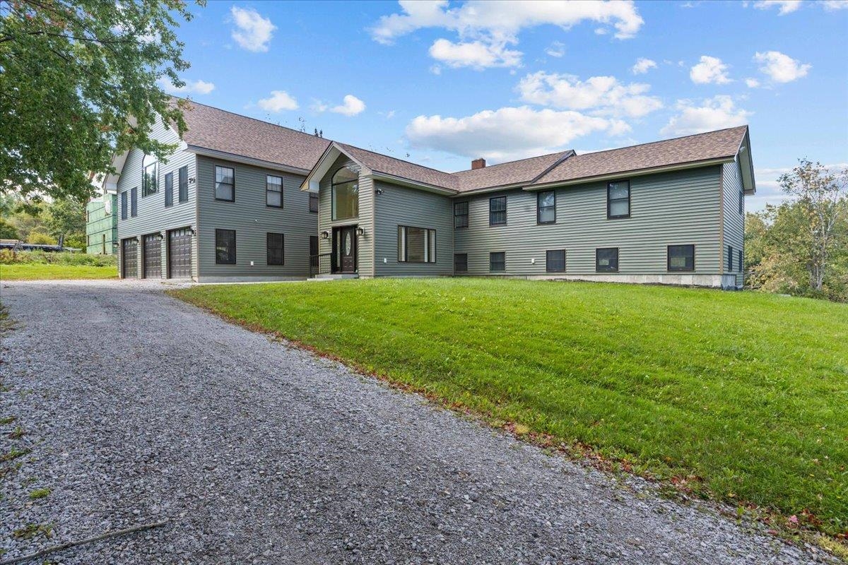 898 Gonyeau Road Property Photo 3