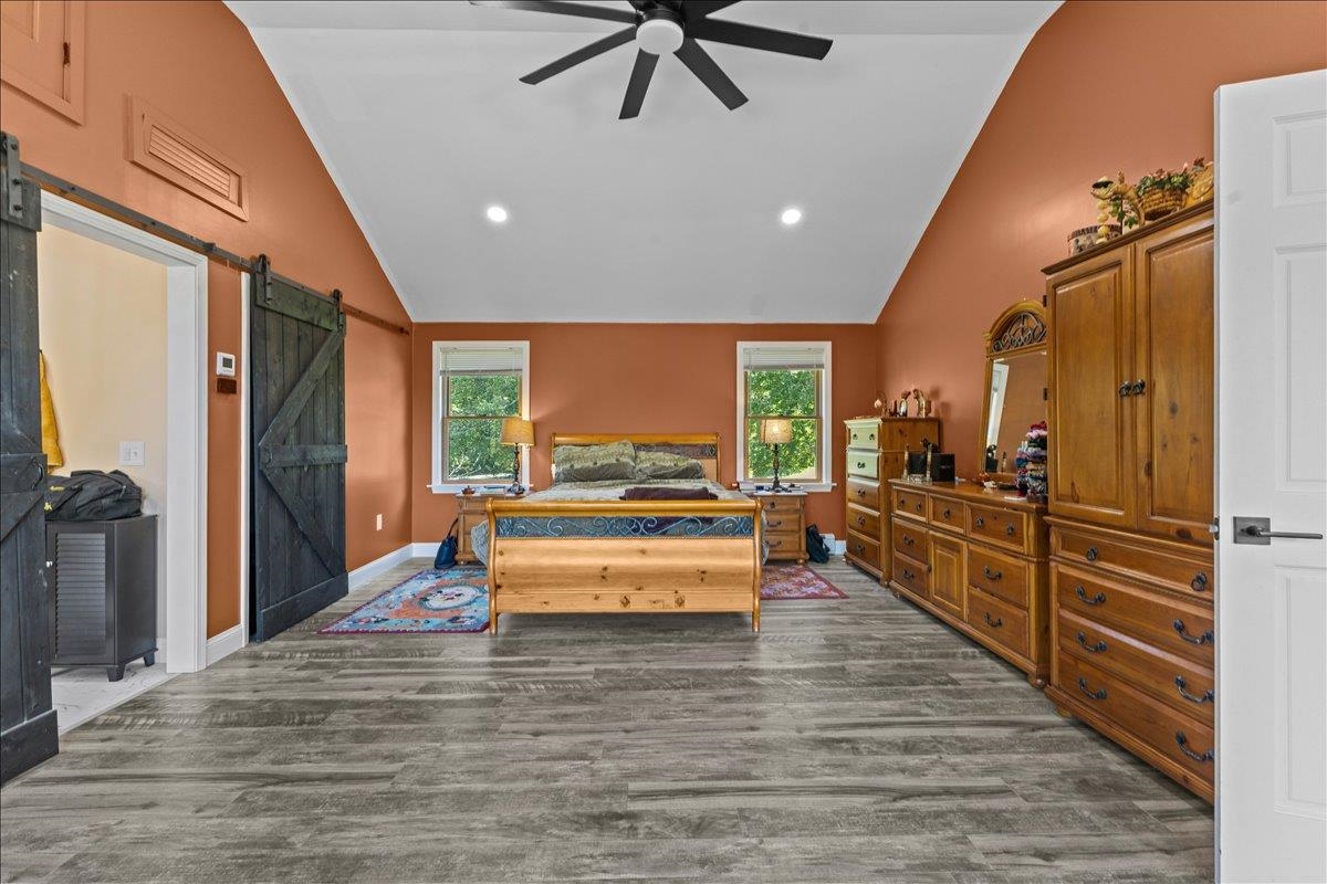 898 Gonyeau Road Property Photo 23
